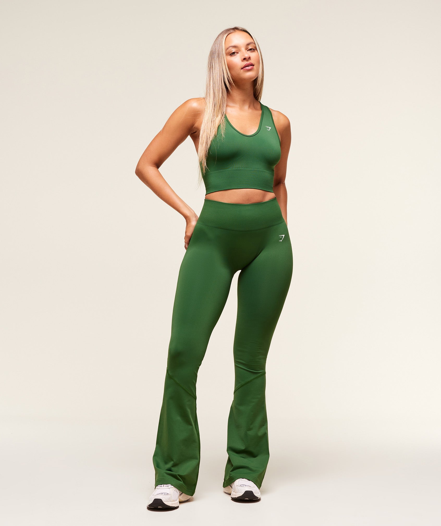 gymshark-everyday-seamless-crop-tank-crop-tops-green-aw25