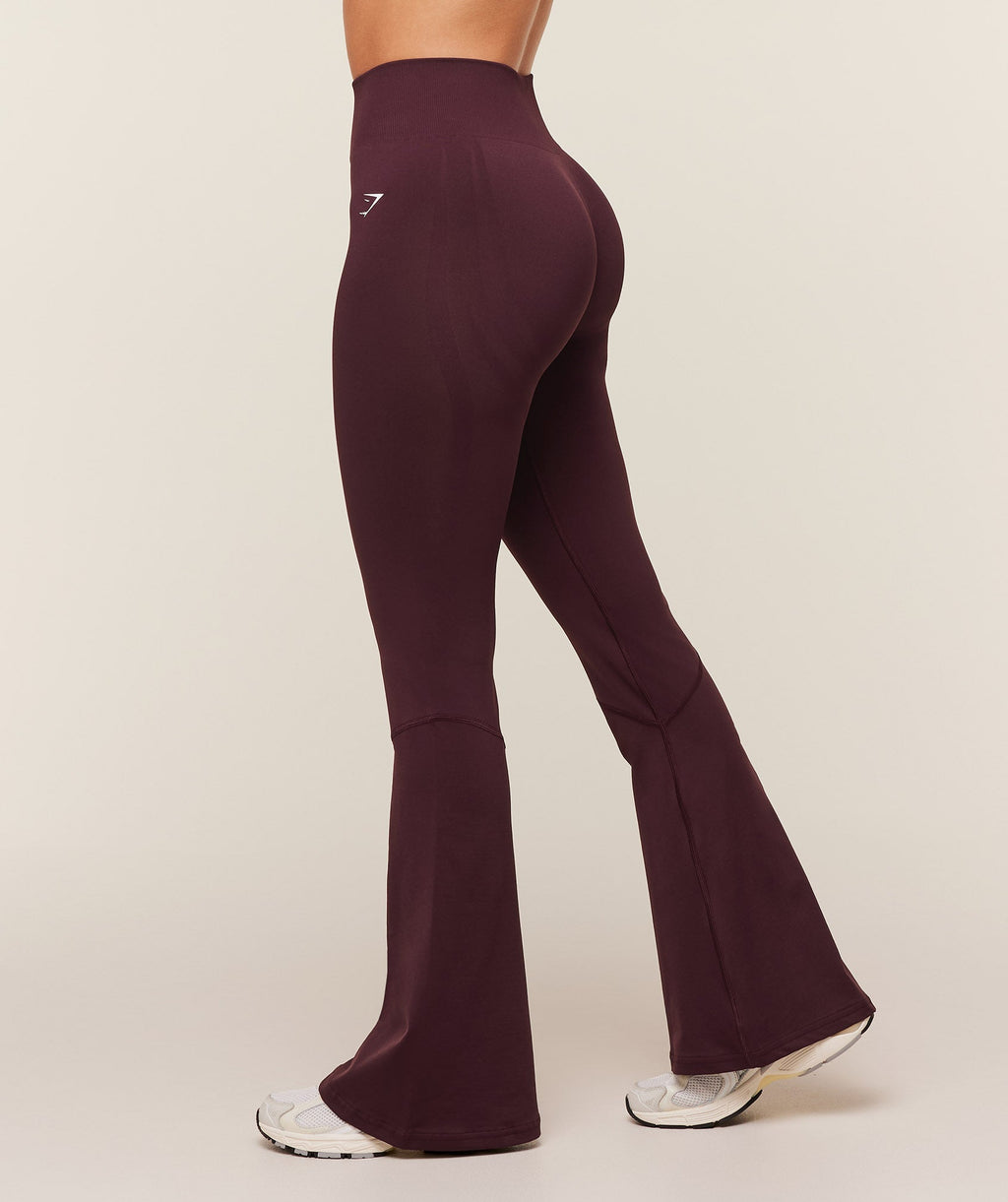gymshark-everyday-seamless-flared-legging-2-0-leggings-purple-ss26