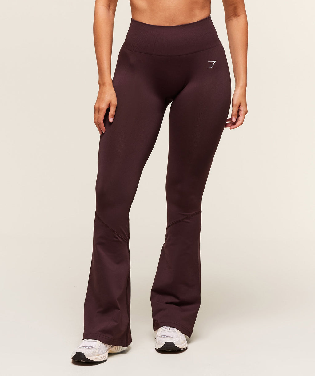 gymshark-everyday-seamless-flared-legging-leggings-purple-aw25