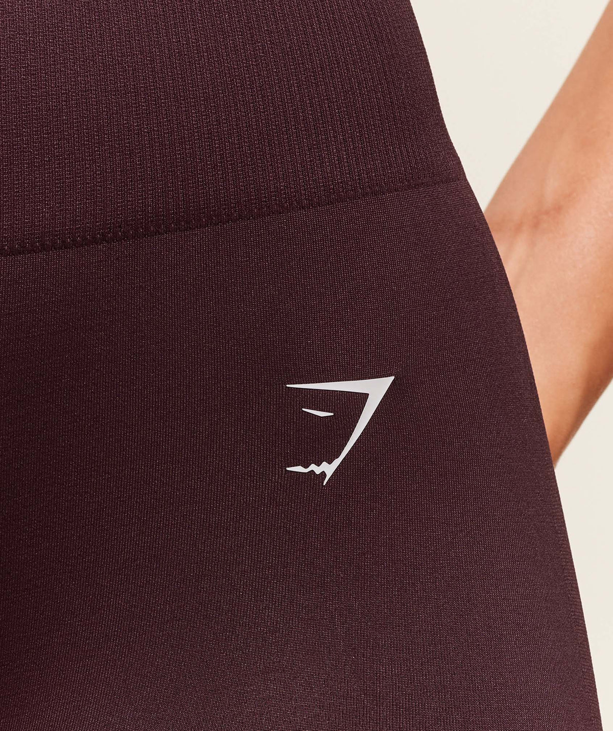 gymshark-everyday-seamless-flared-legging-leggings-purple-aw25