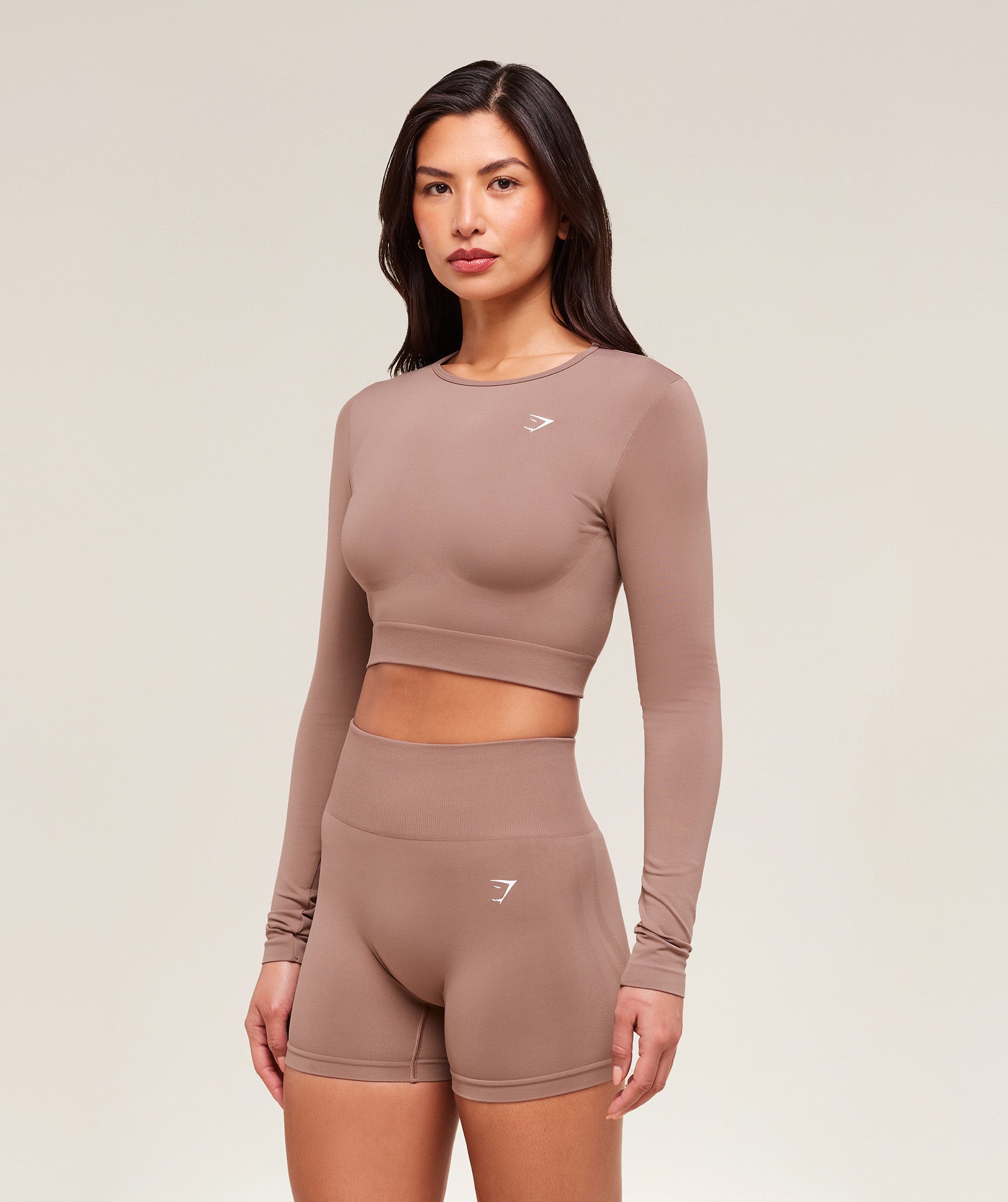 gymshark-everyday-seamless-long-sleeve-crop-top-crop-tops-pink-ss25