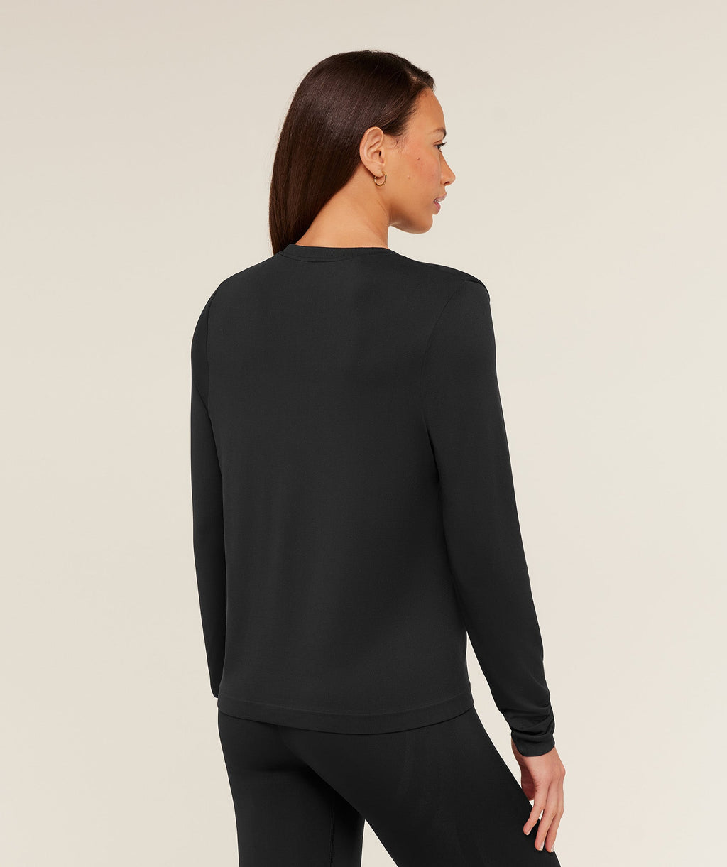 gymshark-everyday-seamless-long-sleeve-top-black-ss24
