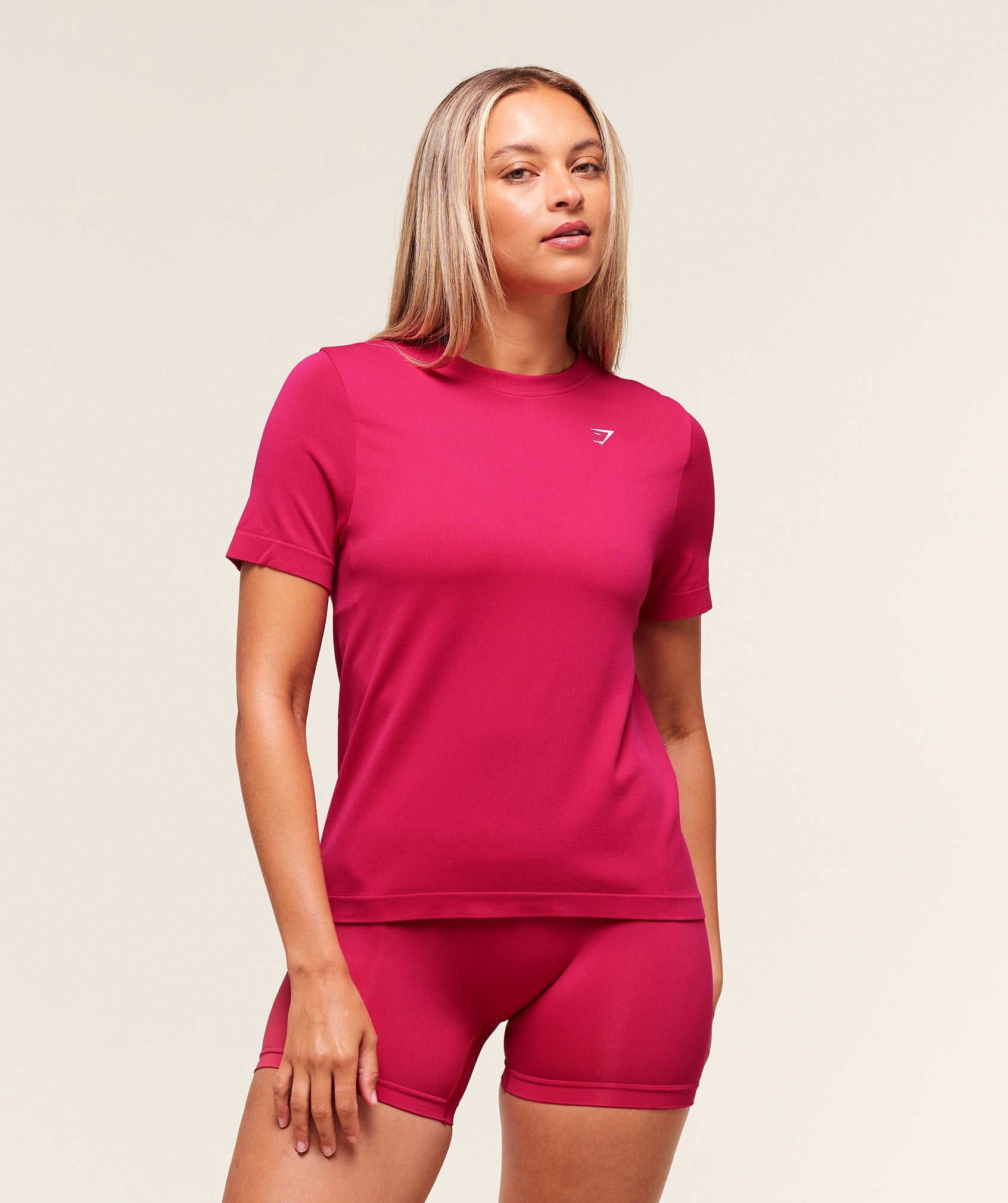 gymshark-everyday-seamless-t-shirt-ss-tops-pink-aw25