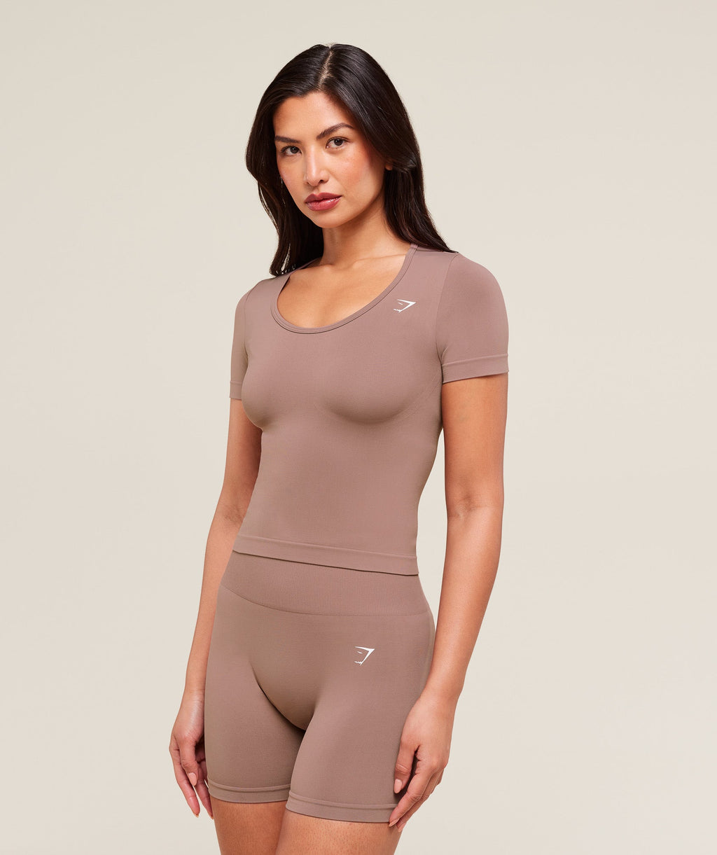 gymshark-everyday-seamless-tight-fit-crew-neck-tee-ss-tops-pink-ss25