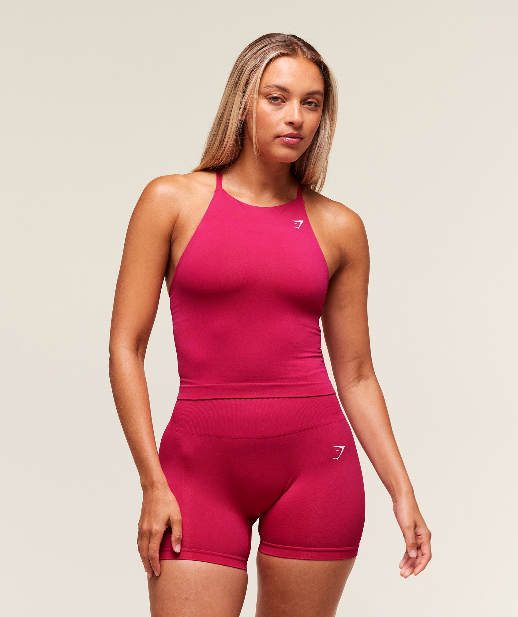 gymshark-everyday-seamless-tank-with-shelf-sleeveless-tops-pink-aw25