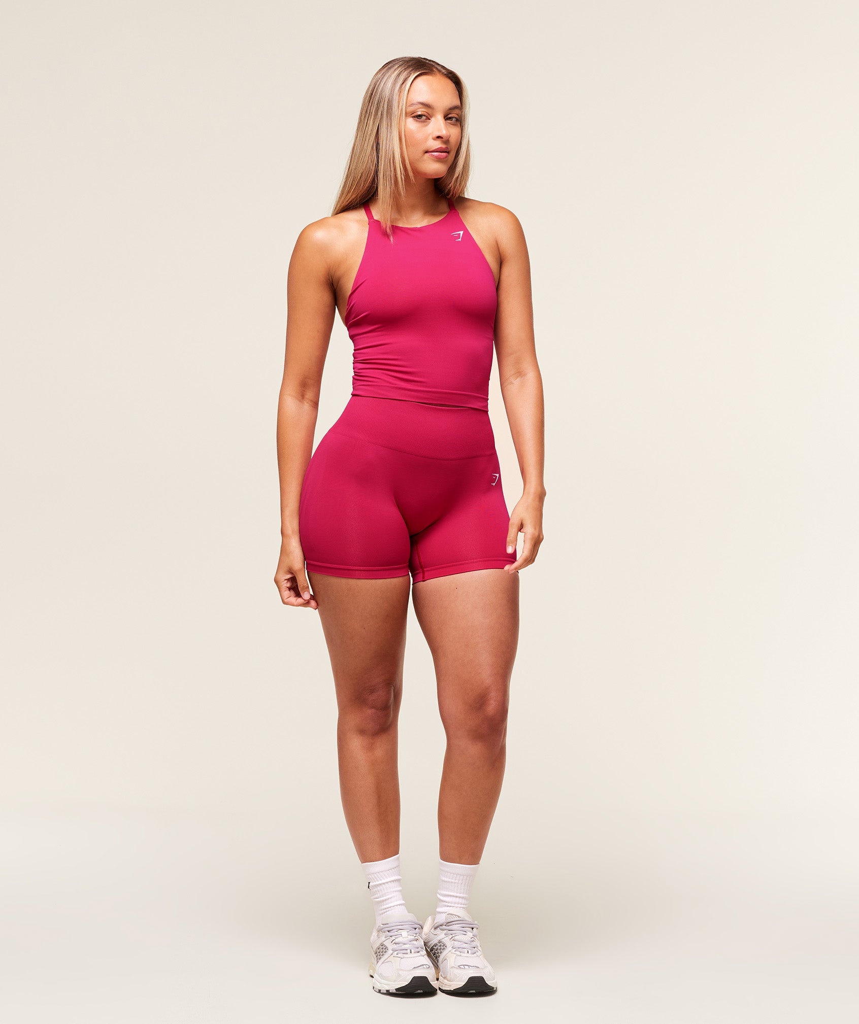 gymshark-everyday-seamless-tank-with-shelf-sleeveless-tops-pink-aw25