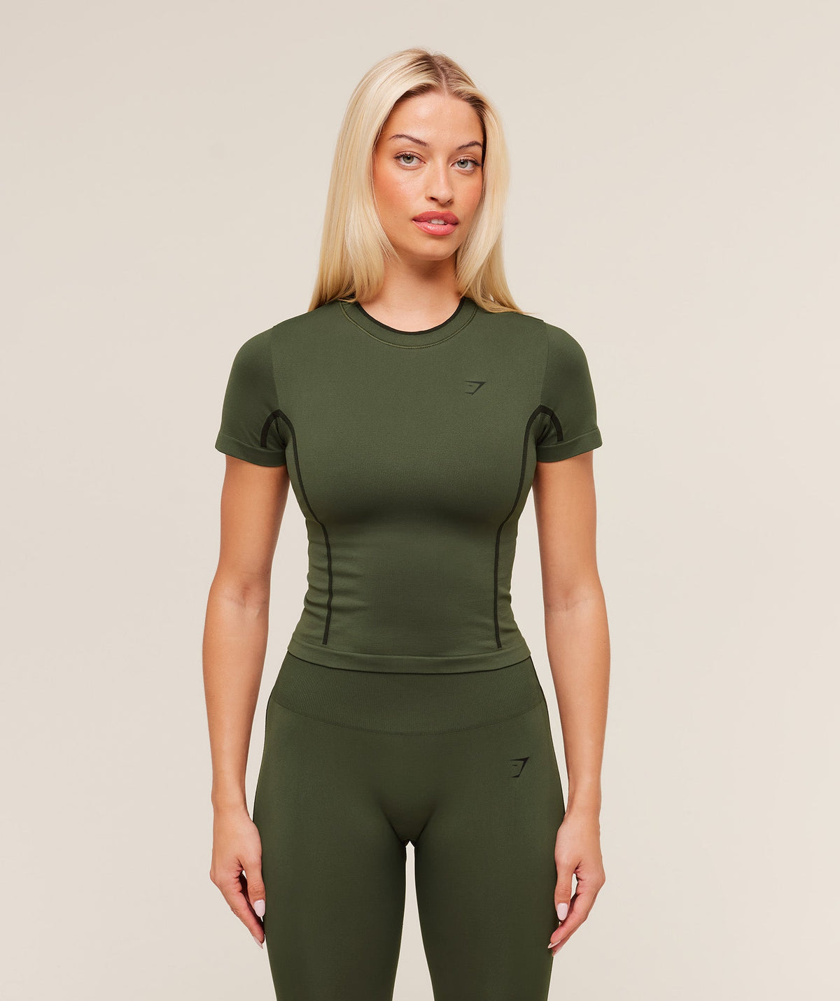 gymshark-everyday-seamless-contrast-tee-ss-tops
