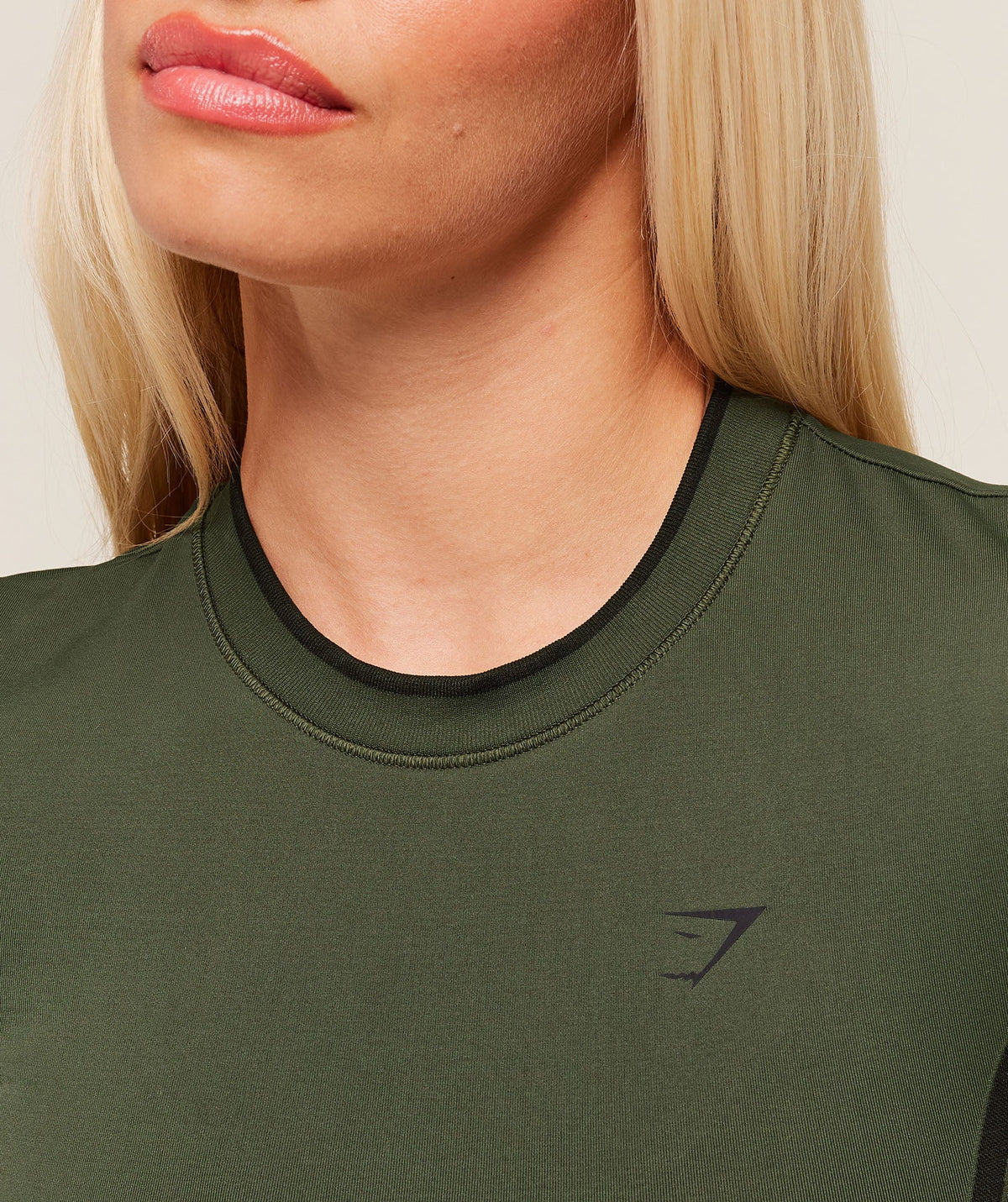 gymshark-everyday-seamless-contrast-tee-ss-tops