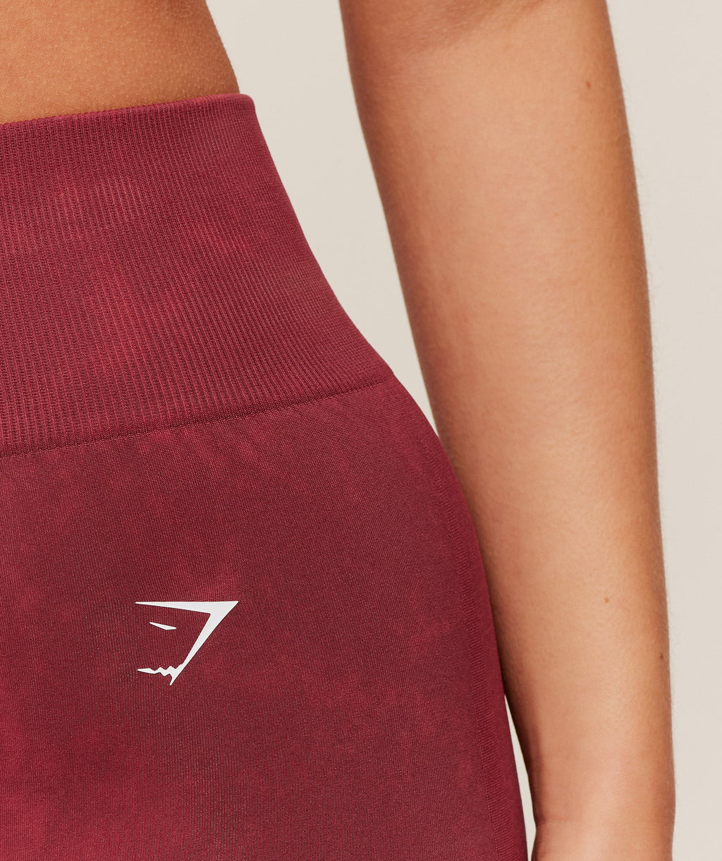 gymshark-everyday-seamless-washed-shorts-shorts-red-ss26
