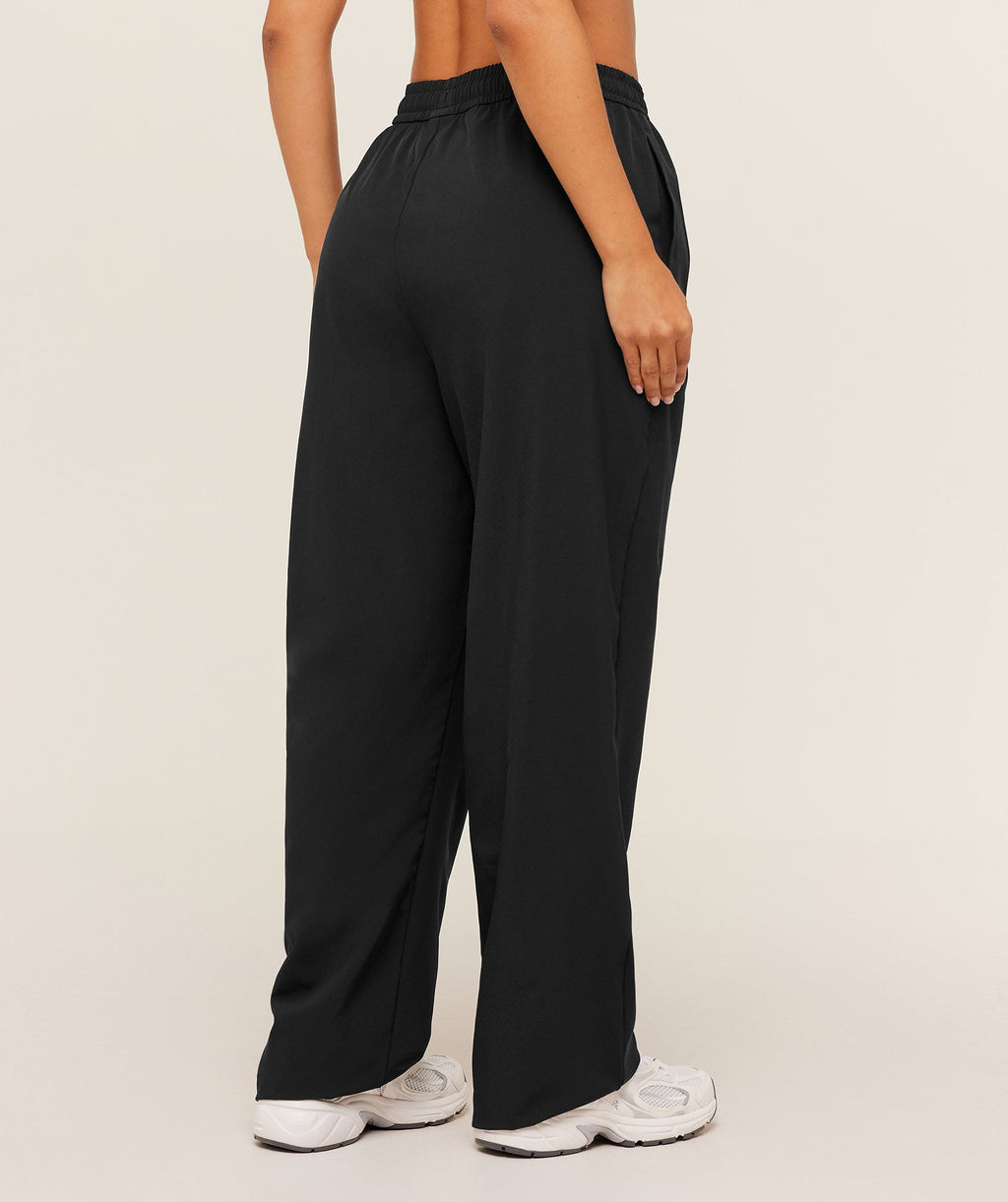 gymshark-training-everyday-woven-straight-leg-short-pant-pants