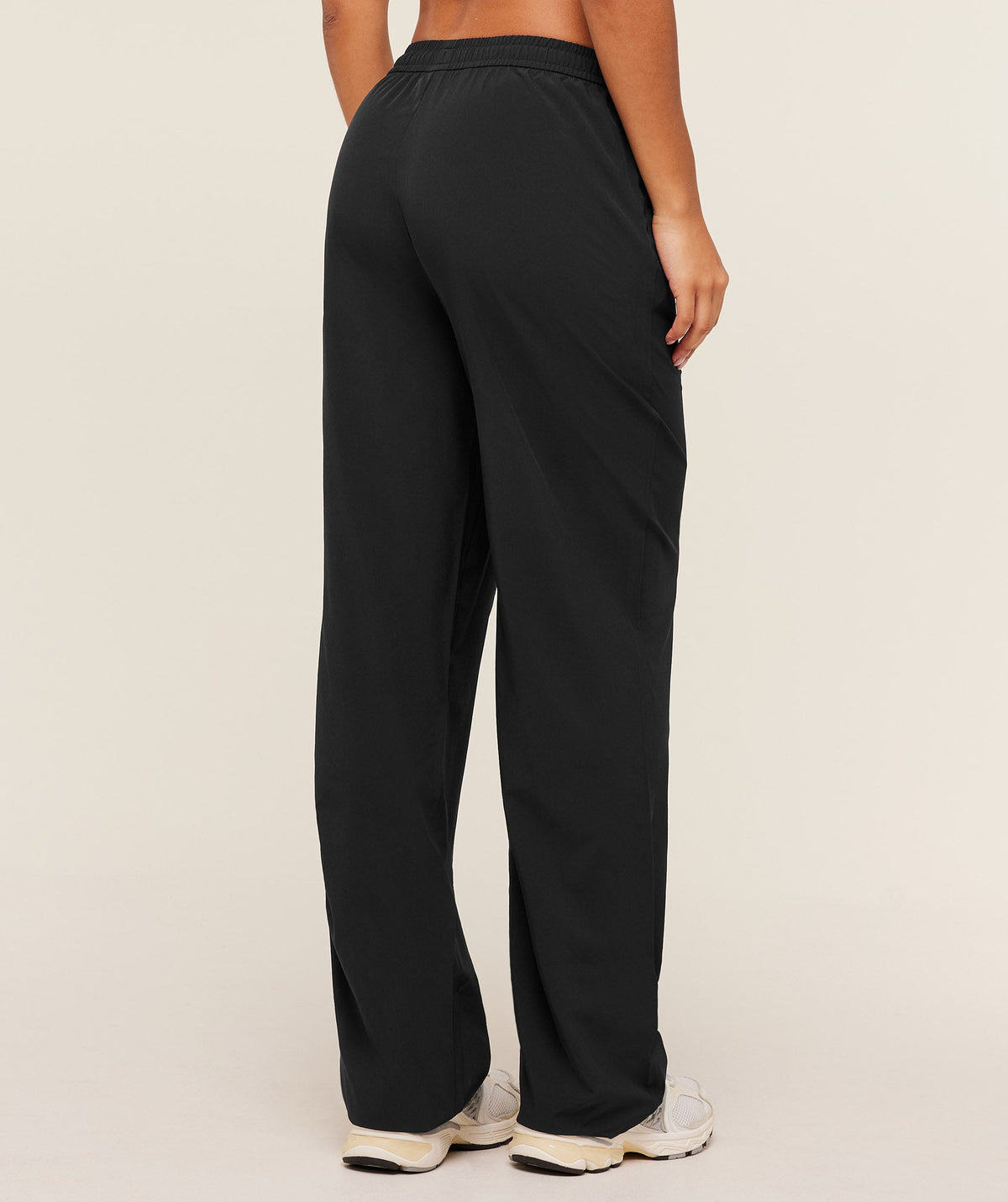 gymshark-training-everyday-woven-straight-leg-tall-pant-pants