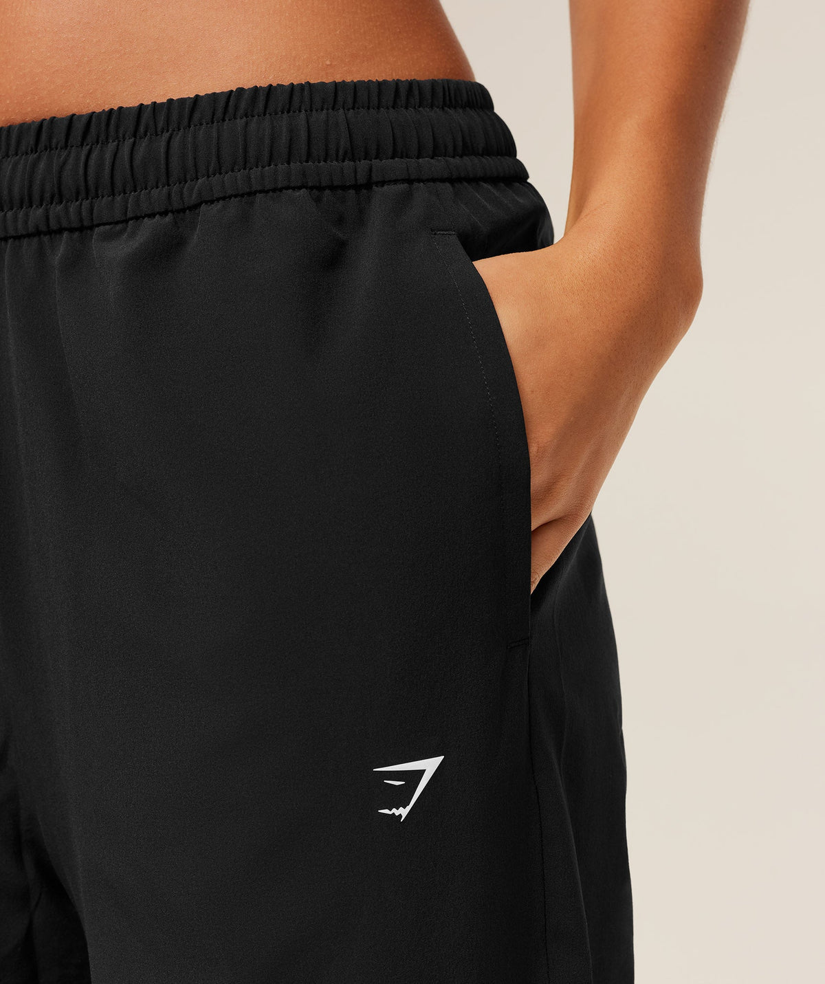 gymshark-training-everyday-woven-straight-leg-tall-pant-pants