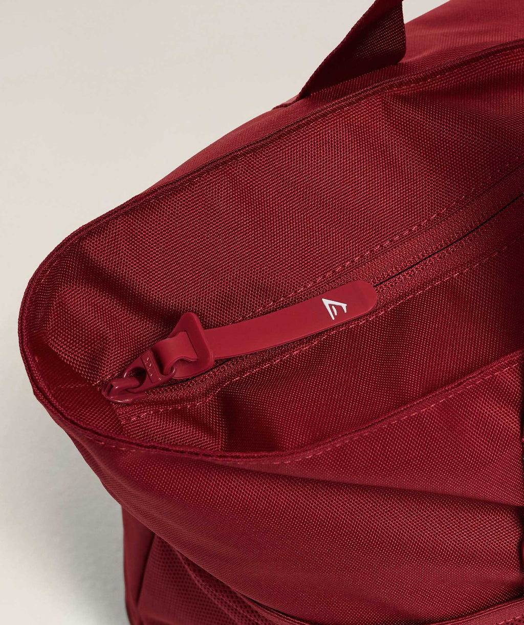 gymshark-everyday-tote-bags-red-aw25