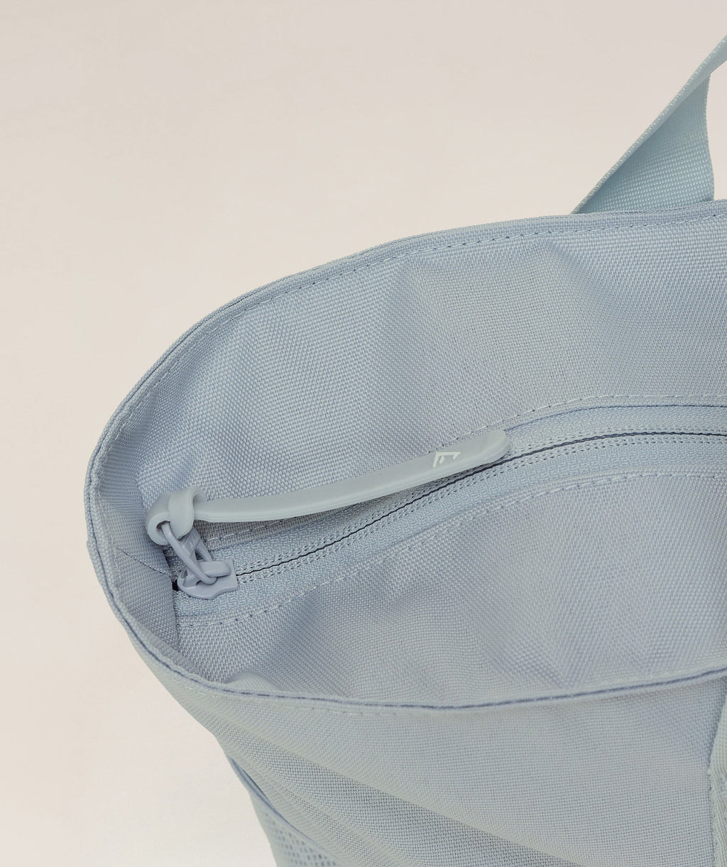 gymshark-everyday-tote-bags-blue-aw25