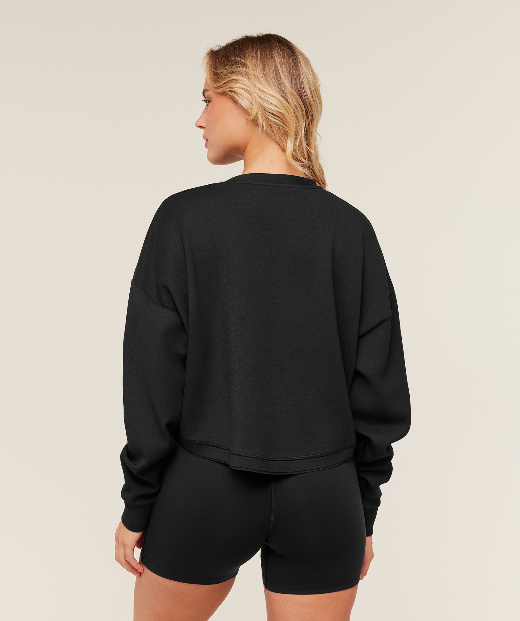 gymshark-flow-long-sleeve-top-ls-tops