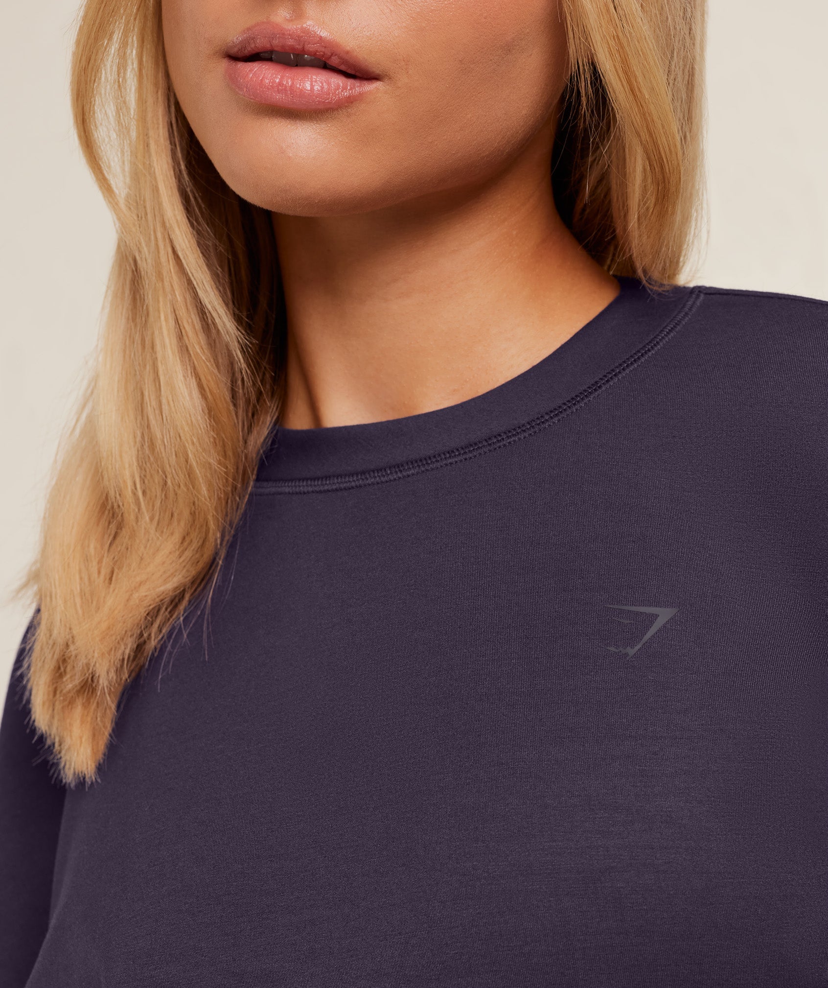 gymshark-flow-long-sleeve-top-ls-tops-1