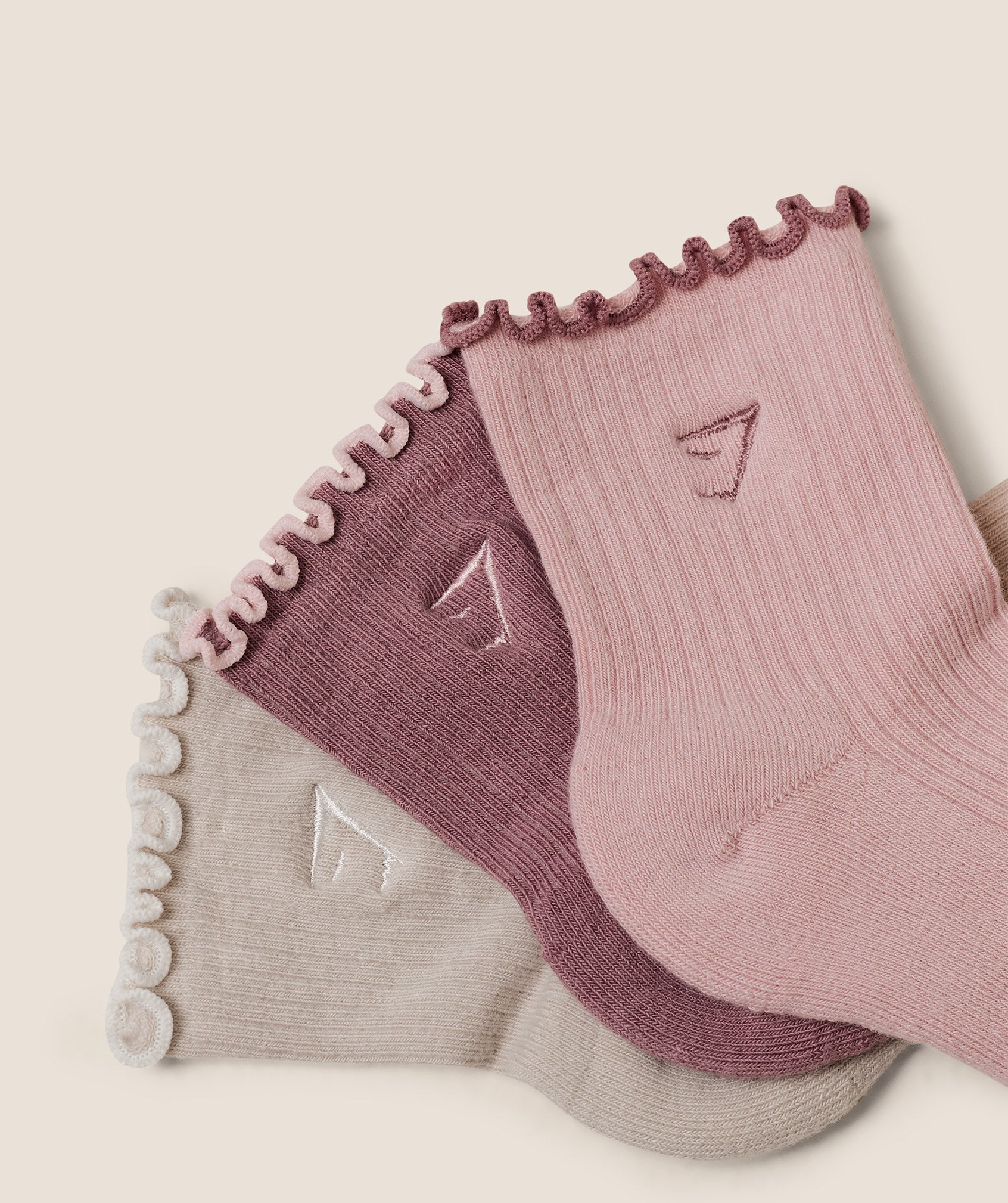 gymshark-midi-frill-socks-3pk-socks