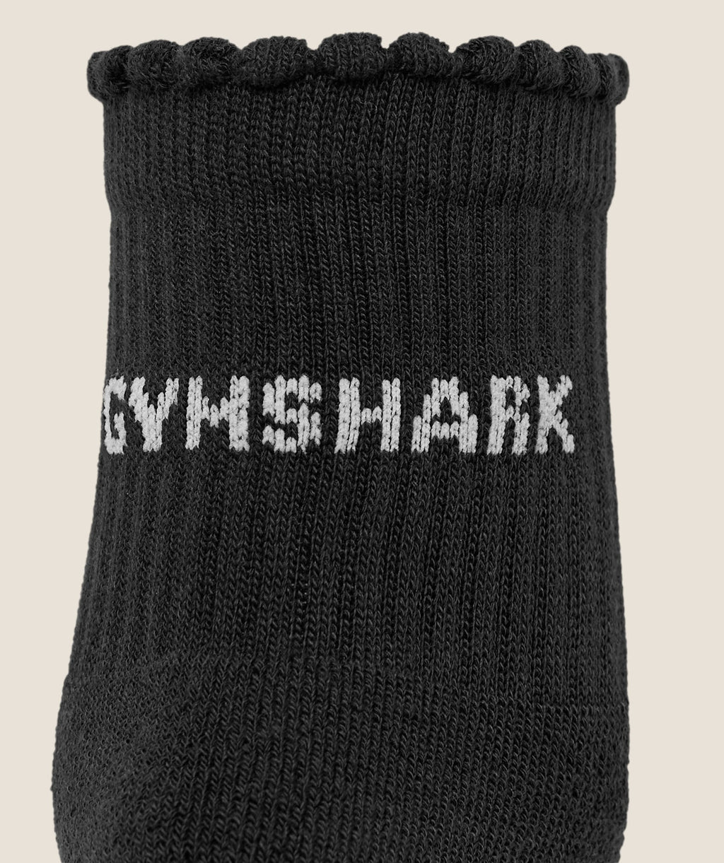 gymshark-frill-pilates-midi-sock-socks