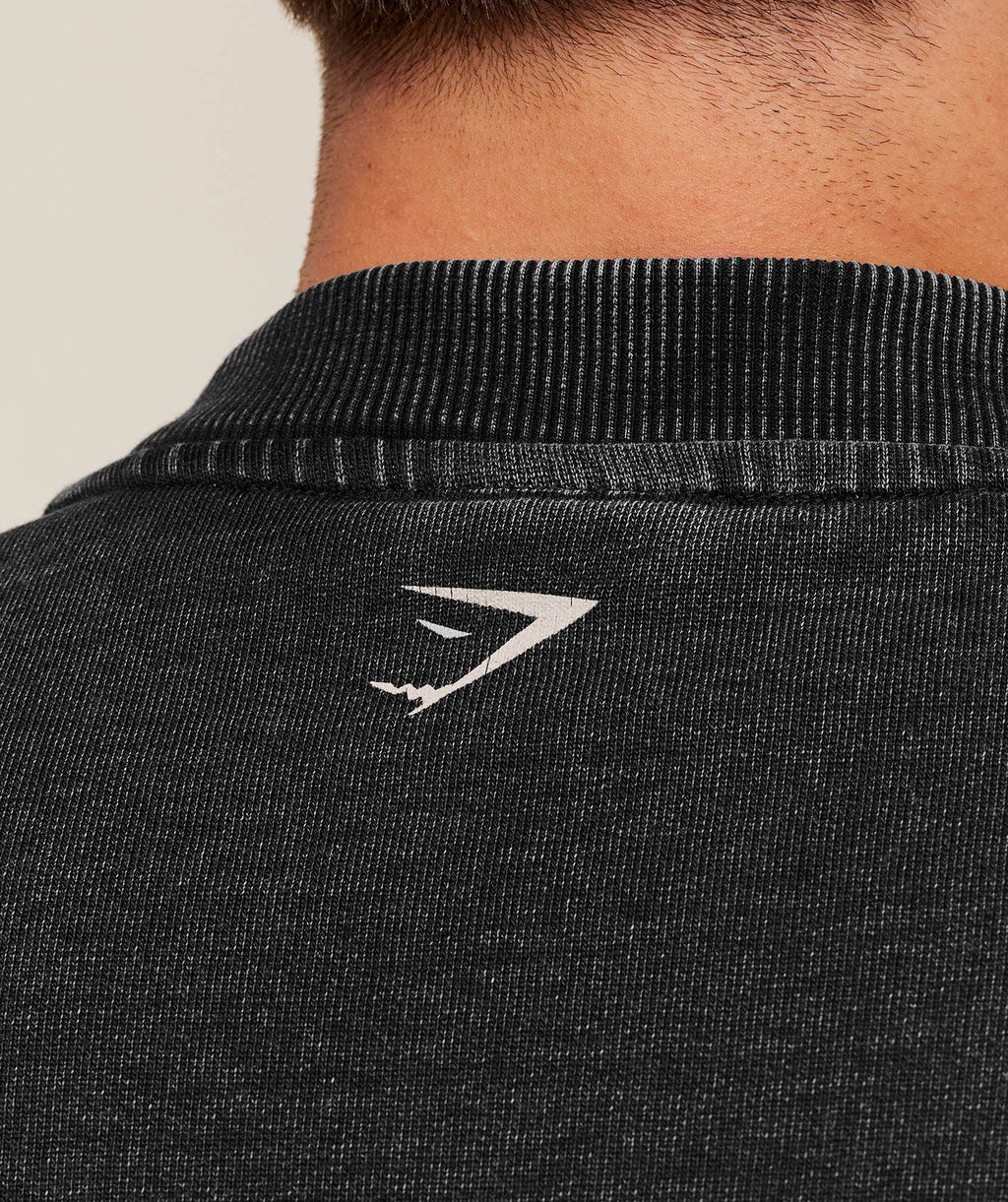 gymshark-2012-lifting-club-crew-pullovers-black-aw25