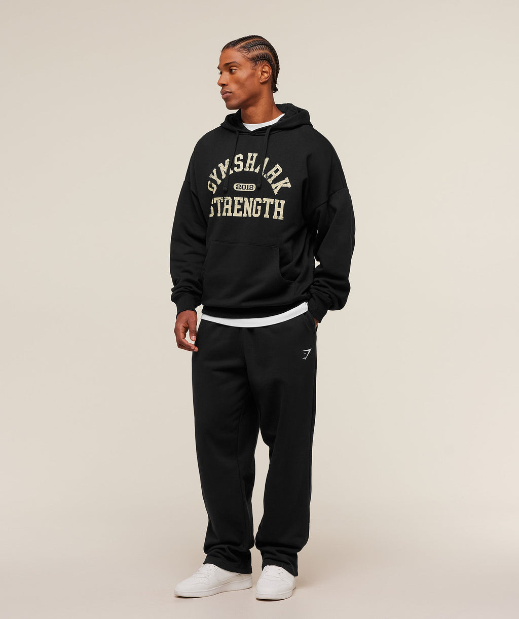 gymshark-2012-strength-hoodie-pullovers-black-aw25