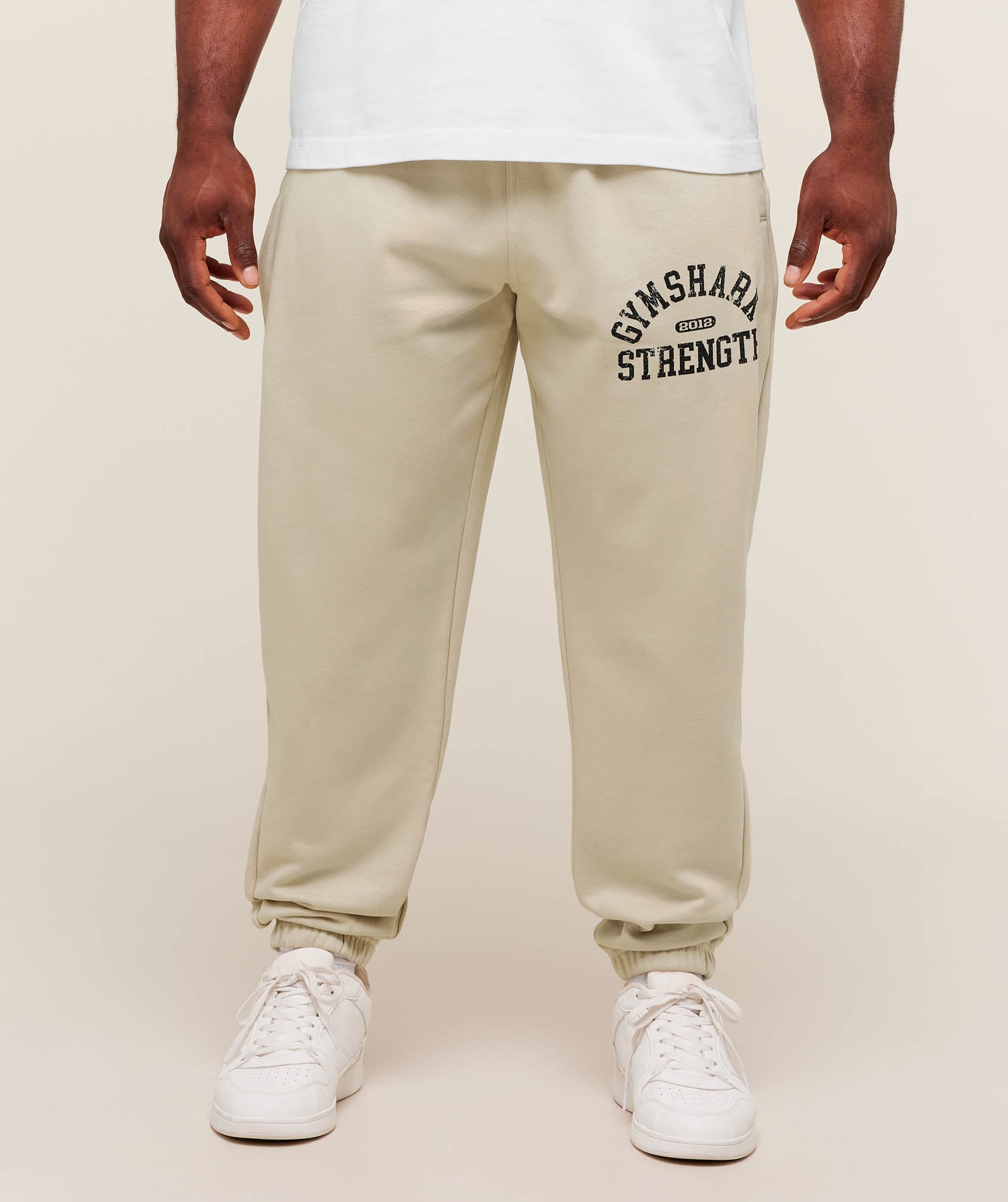 gymshark-2012-strength-joggers-pants-grey-aw25-1