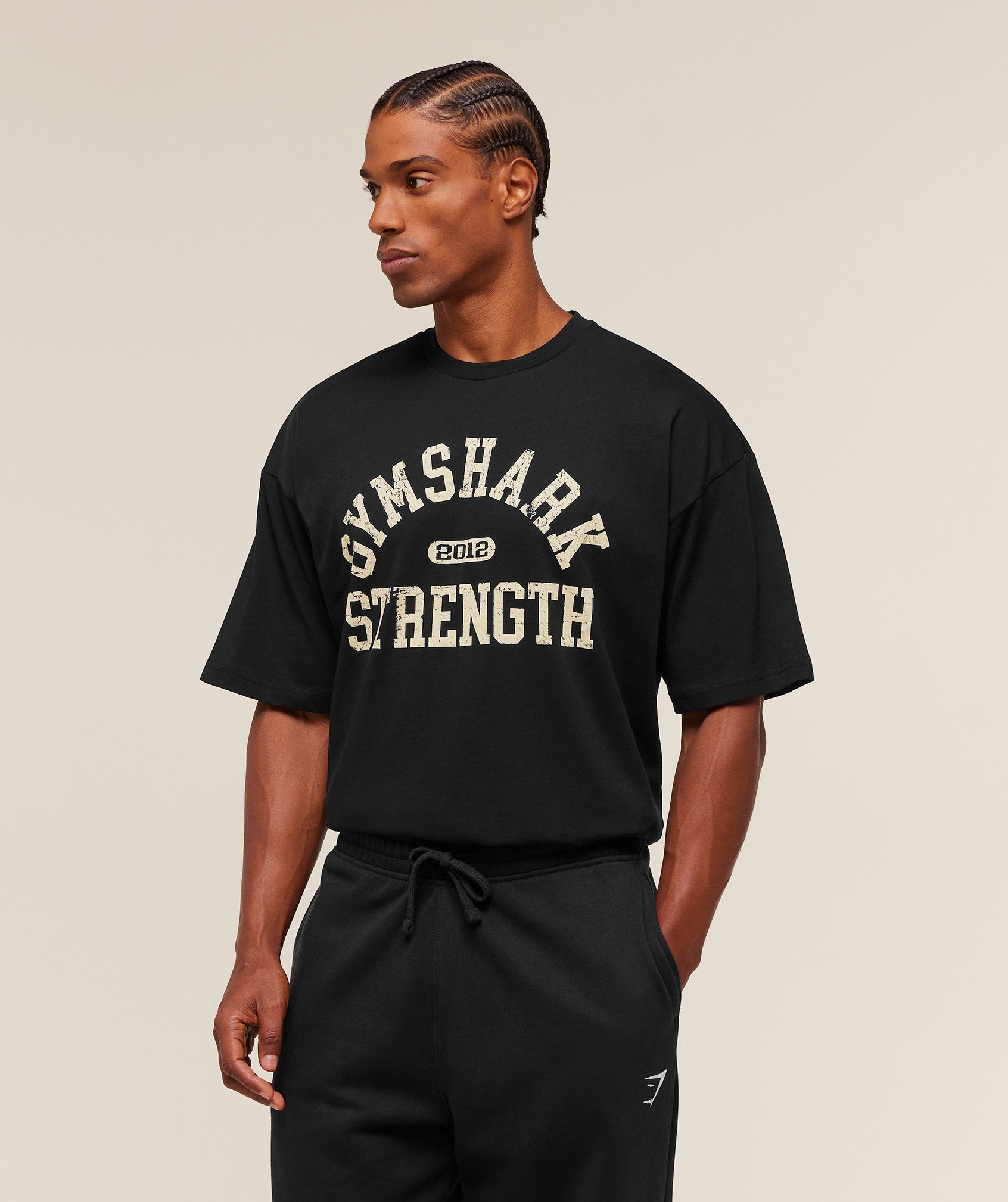 gymshark-2012-strength-t-shirt-ss-tops-black-aw25