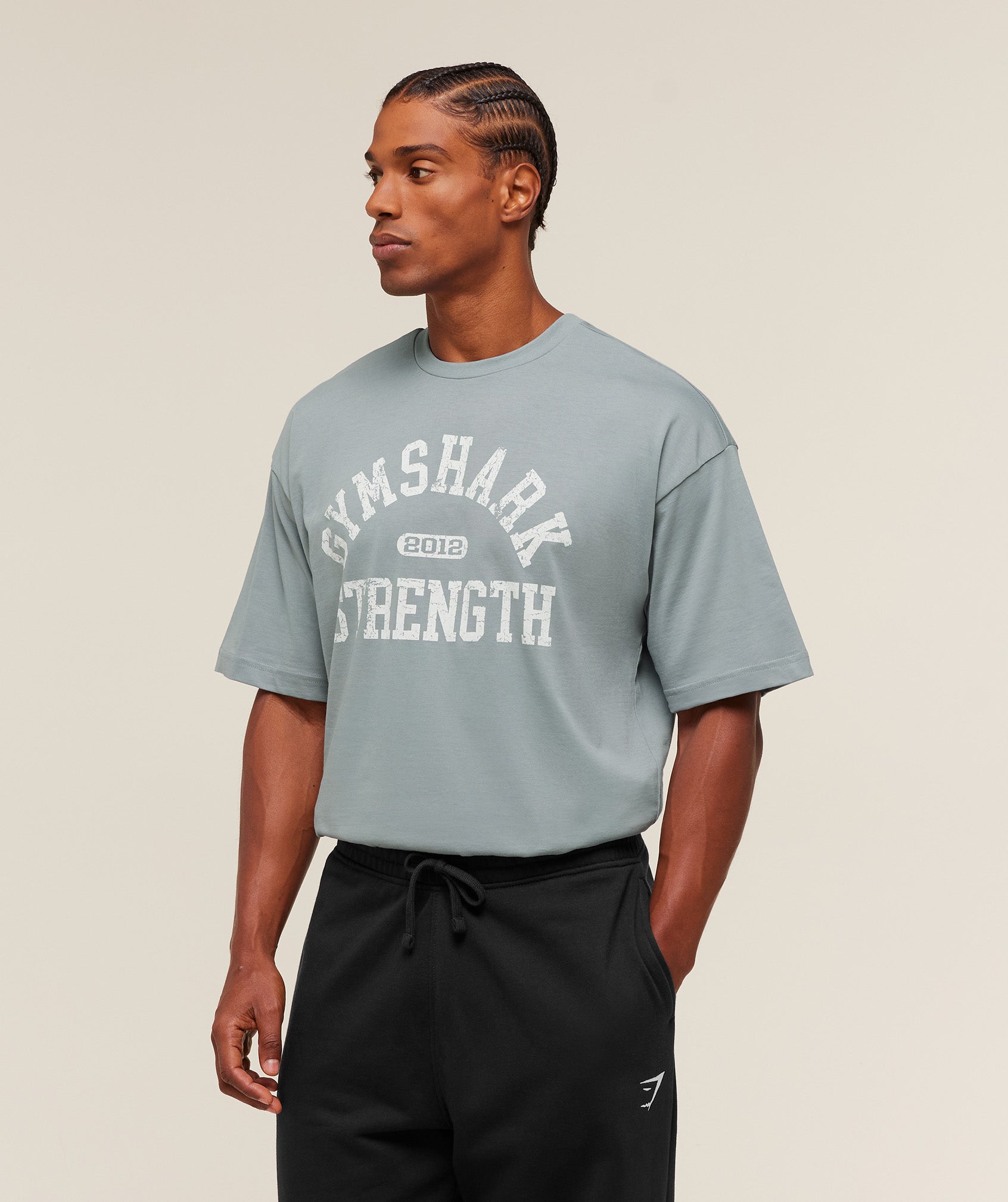 gymshark-2012-strength-t-shirt-ss-tops-grey-aw25-1
