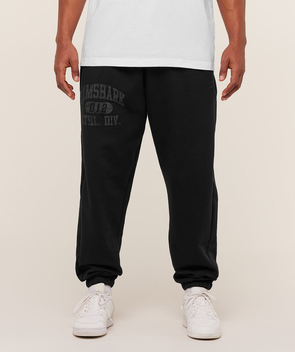 gymshark-athletic-division-graphic-jogger-pants