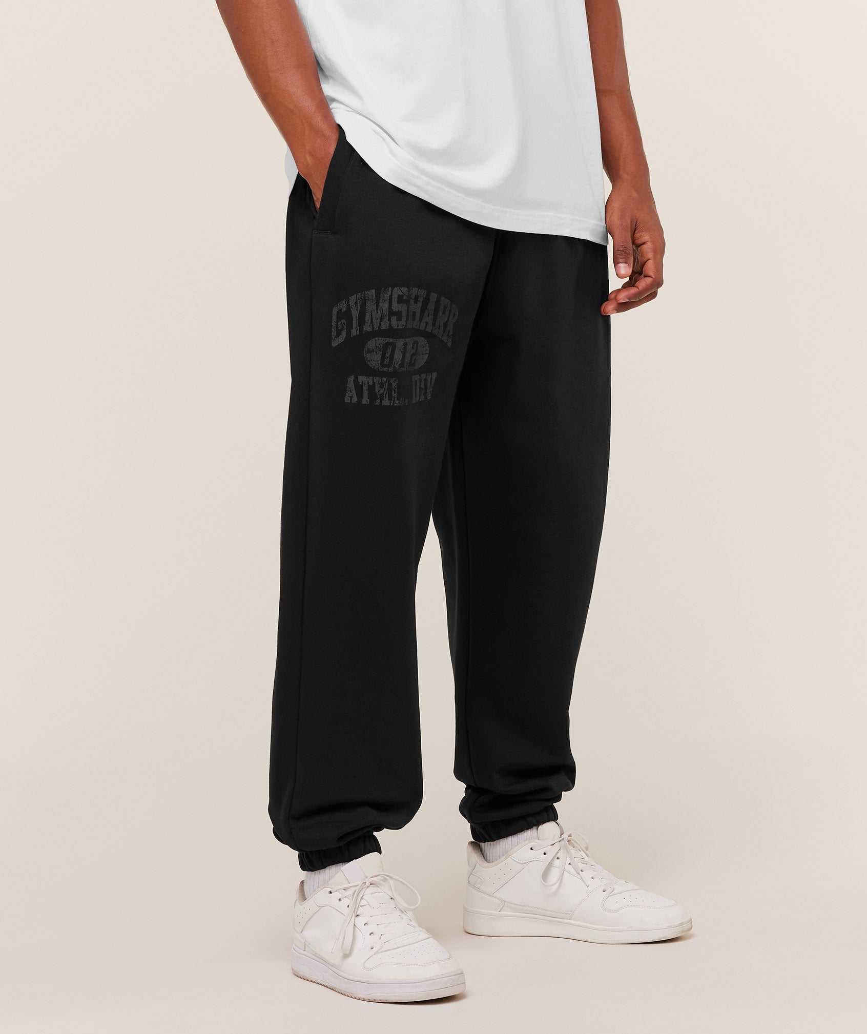 gymshark-athletic-division-graphic-jogger-pants