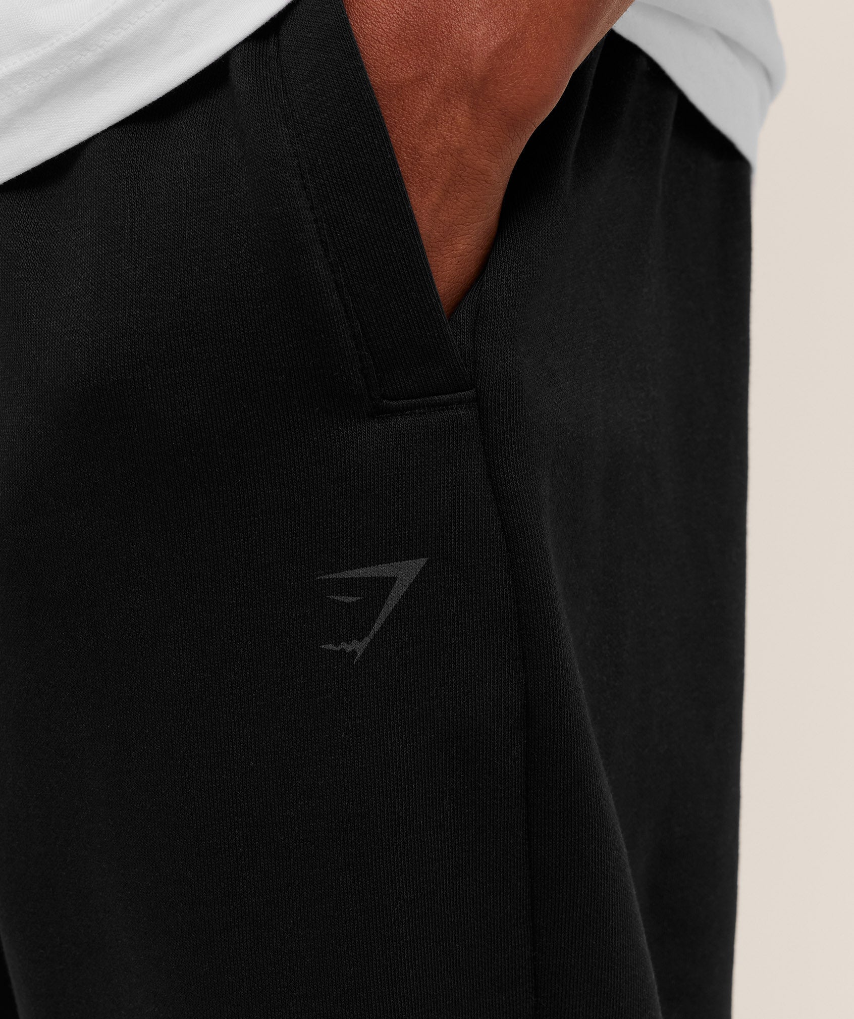 gymshark-athletic-division-graphic-jogger-pants