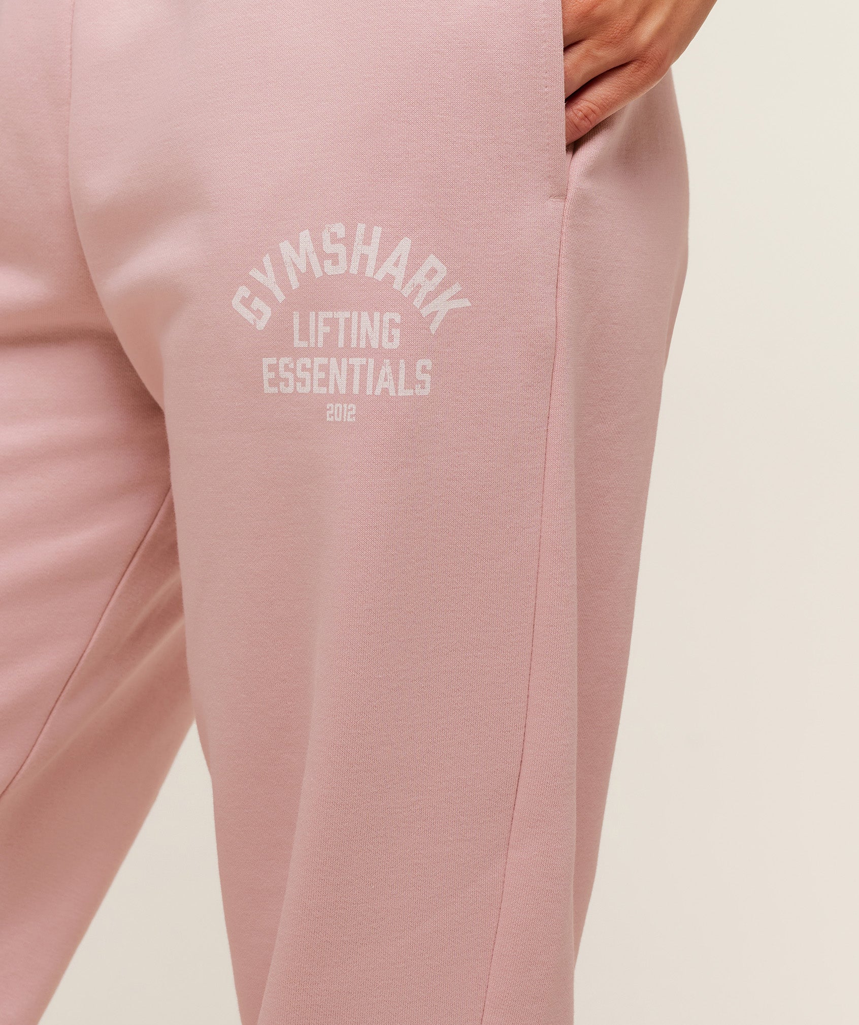 gymshark-lifting-essentials-joggers-pants-pink-aw25