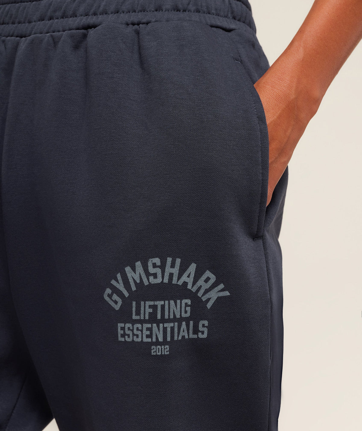 gymshark-lifting-essentials-joggers-pants-blue-aw25