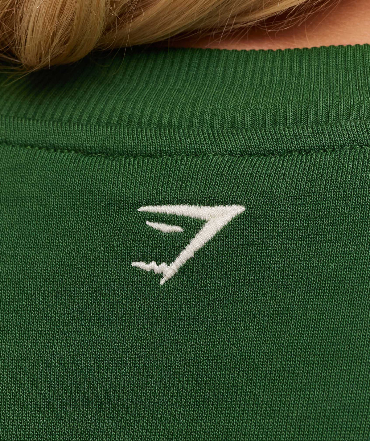 gymshark-collegiate-graphic-crew-neck-pullover-pullovers-green-aw25