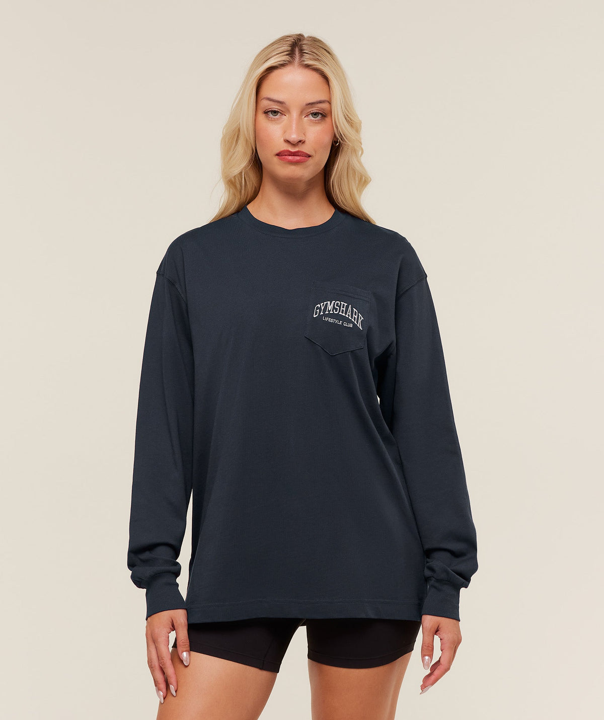 gymshark-collegiate-graphic-long-sleeve-t-shirt-ls-tops-blue-aw25