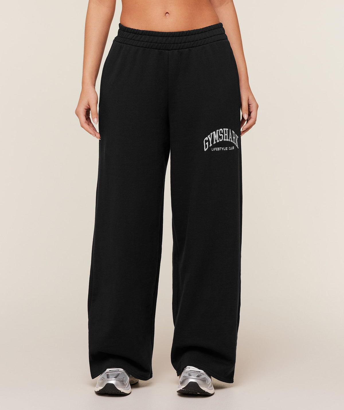 gymshark-collegiate-graphic-straight-leg-jogger-pants
