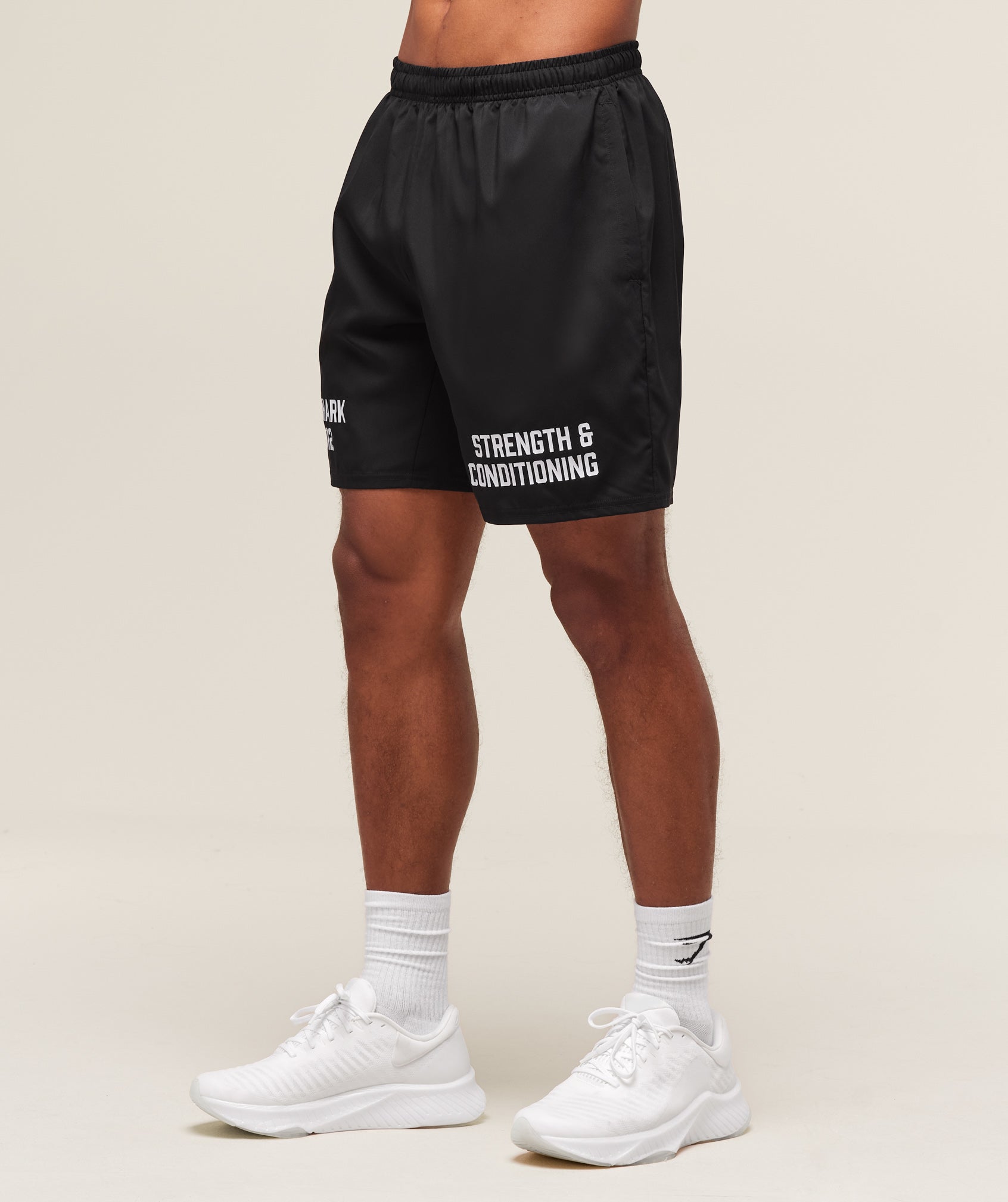 gymshark-sandc-graphic-7-shorts-shorts-black-ss25