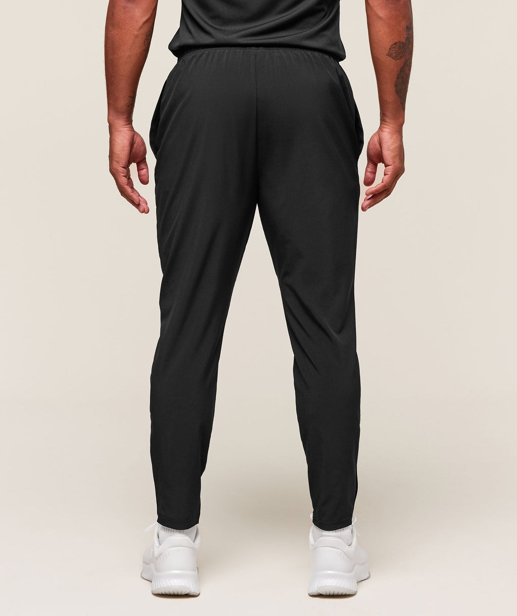 gymshark-hybrid-athlete-woven-joggers-pants-black-ss25