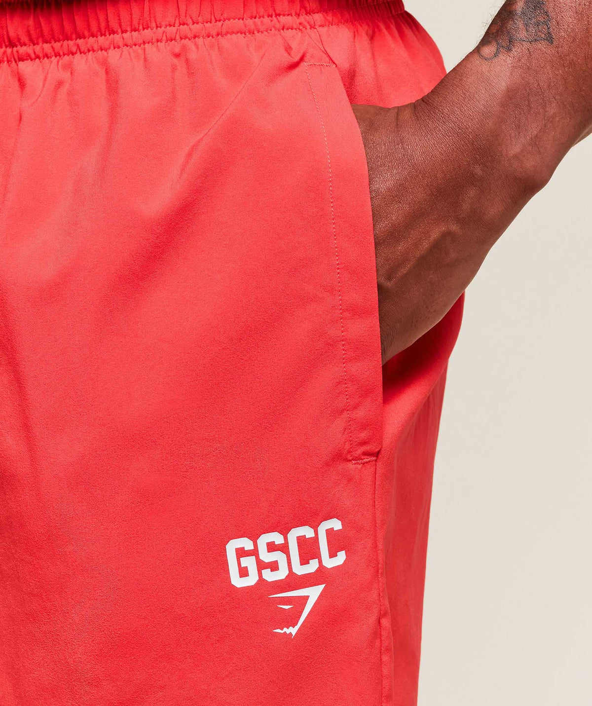 gymshark-hybrid-athlete-7-shorts-shorts-red-ss25