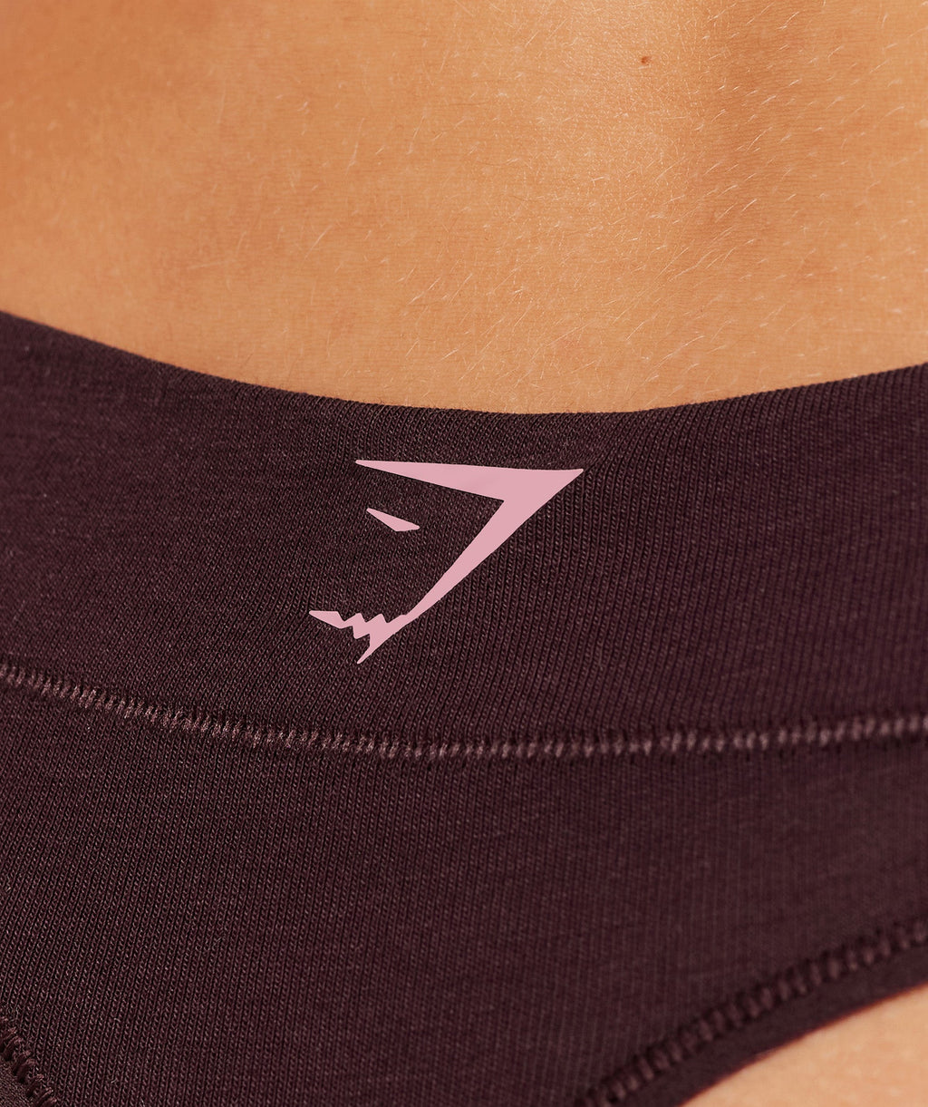 gymshark-wordmark-graphic-logo-thong-underwear-1