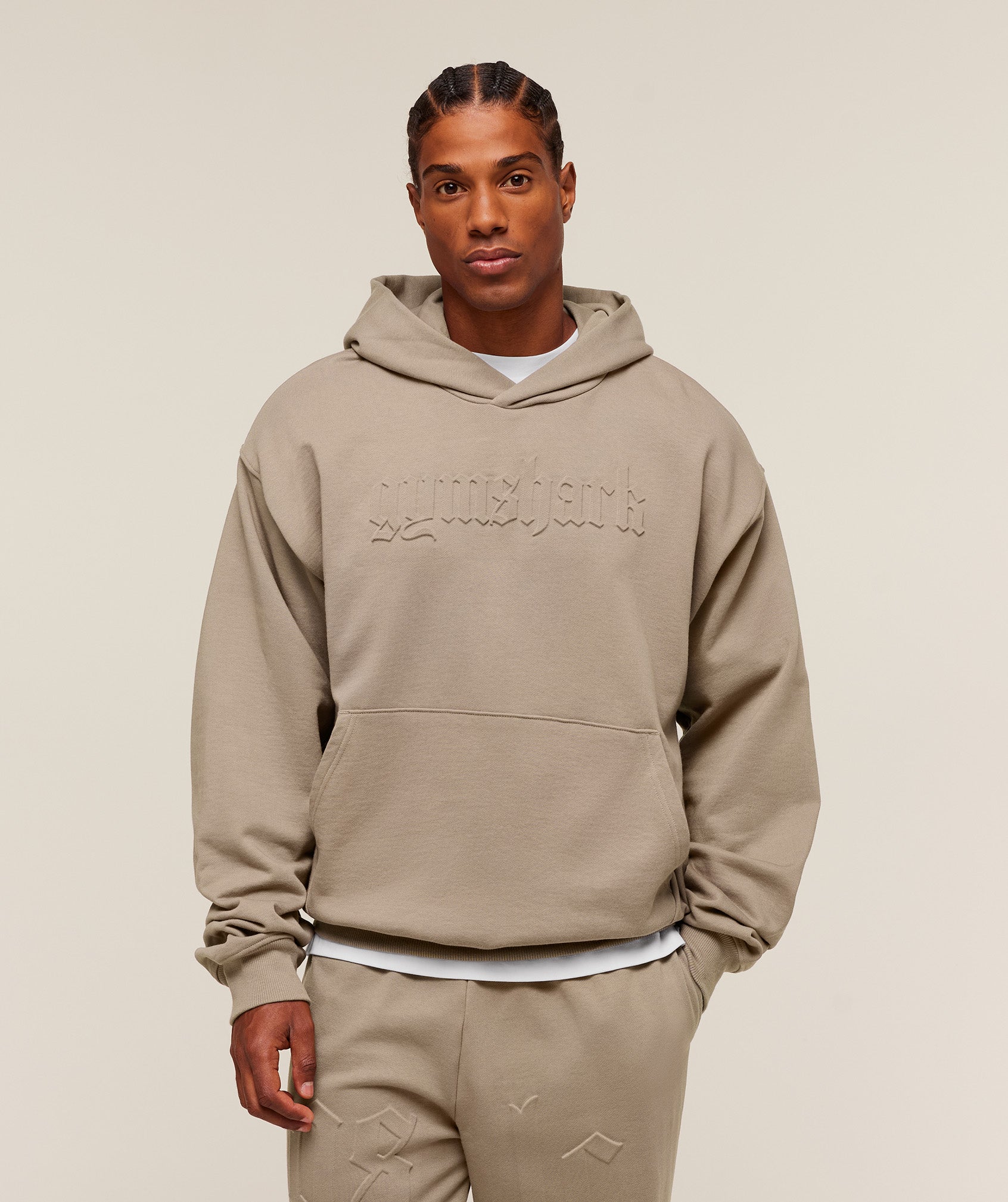 gymshark-embossed-boxy-hoodie-pullovers-brown-aw25