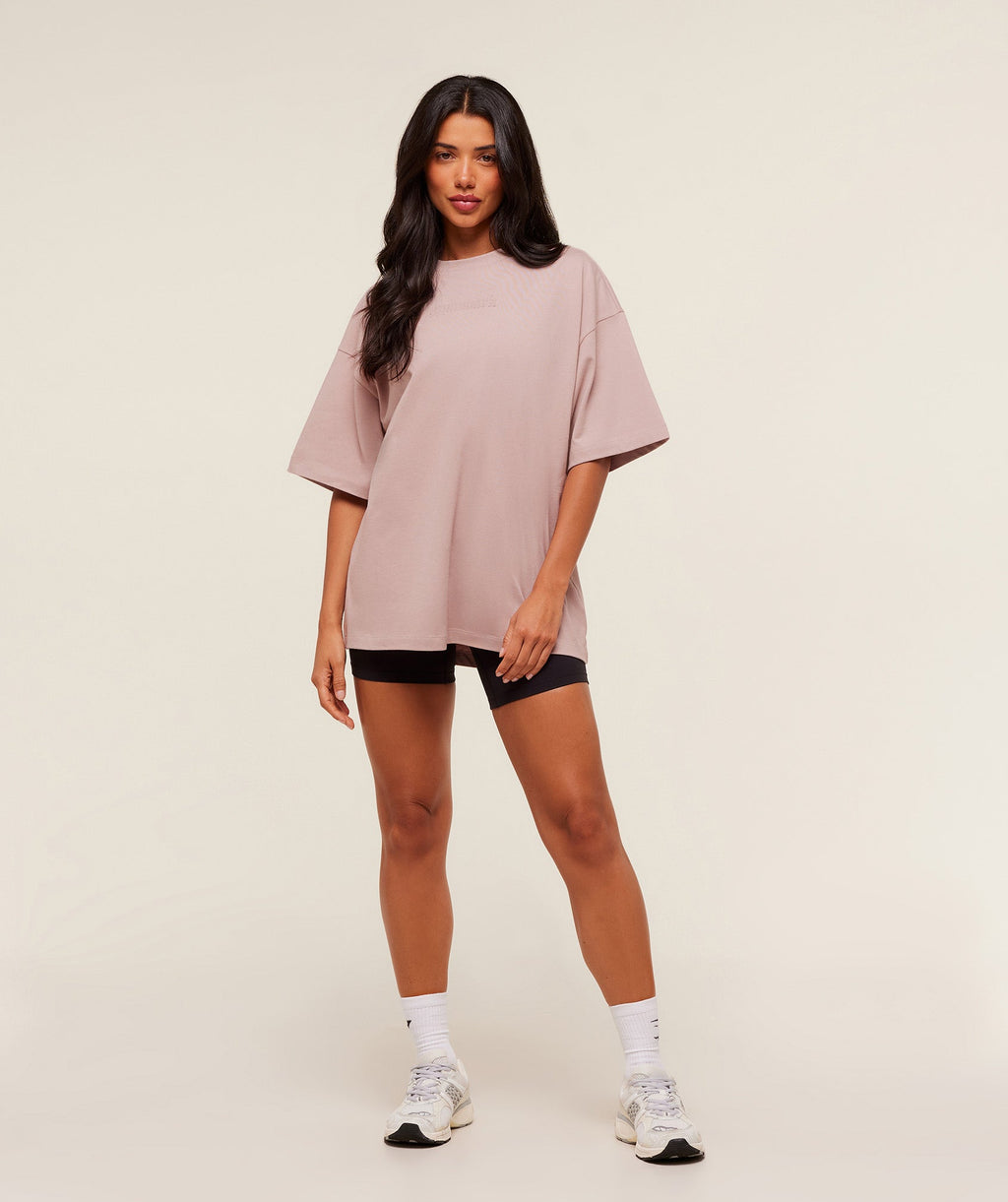 gymshark-embossed-graphic-oversized-t-shirt-ss-tops-pink-aw25