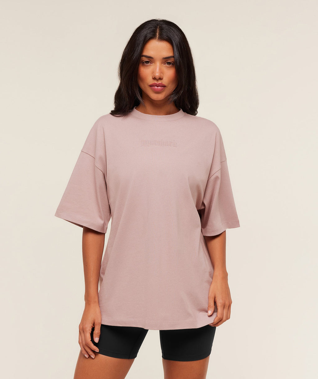 gymshark-embossed-graphic-oversized-t-shirt-ss-tops-pink-aw25