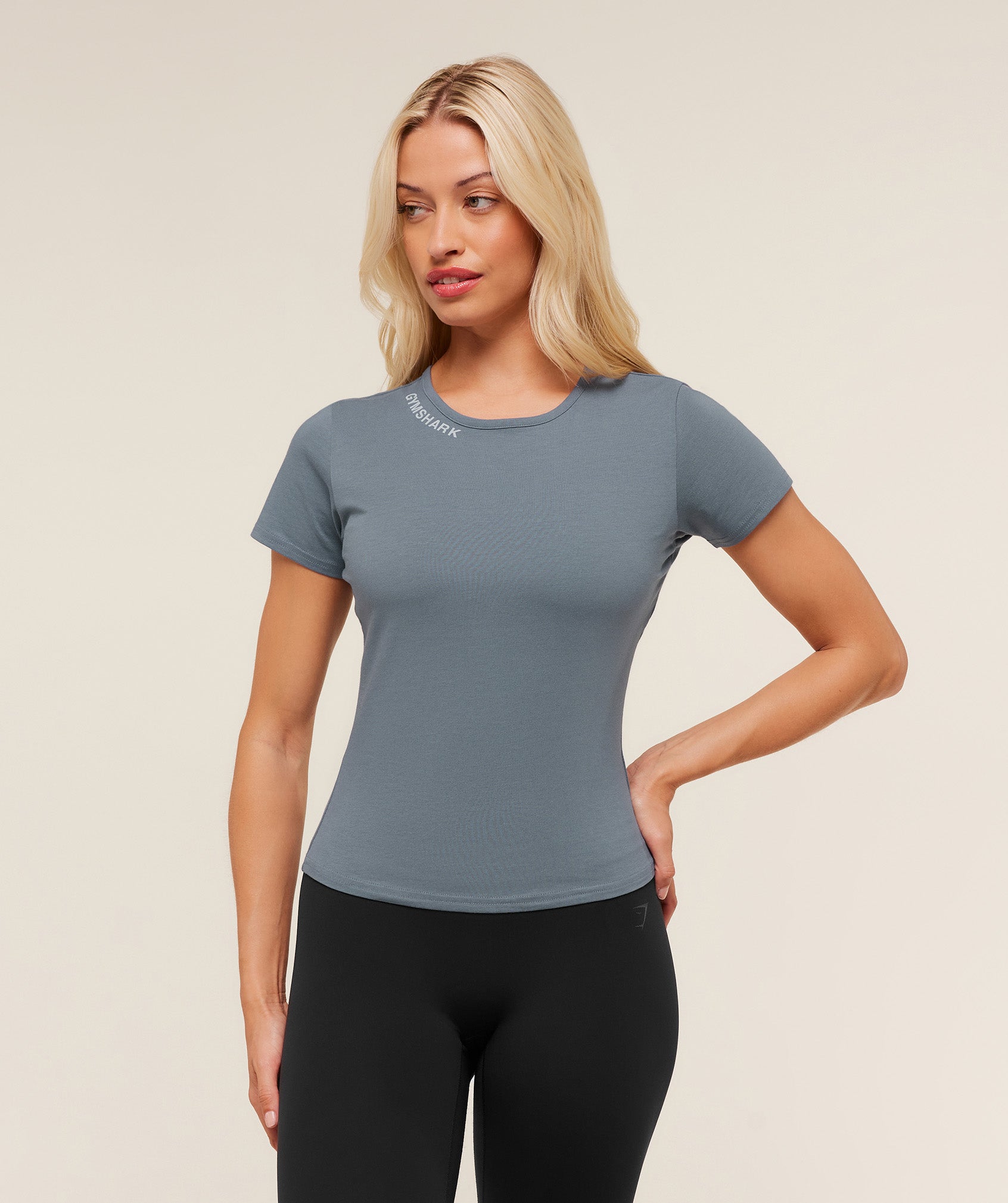gymshark-embroidered-logo-crop-top-crop-tops-blue-aw25