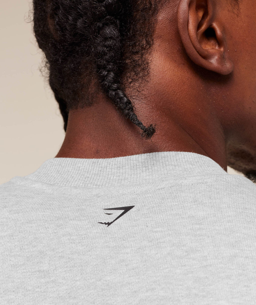 gymshark-fade-graphic-crew-pullovers-1