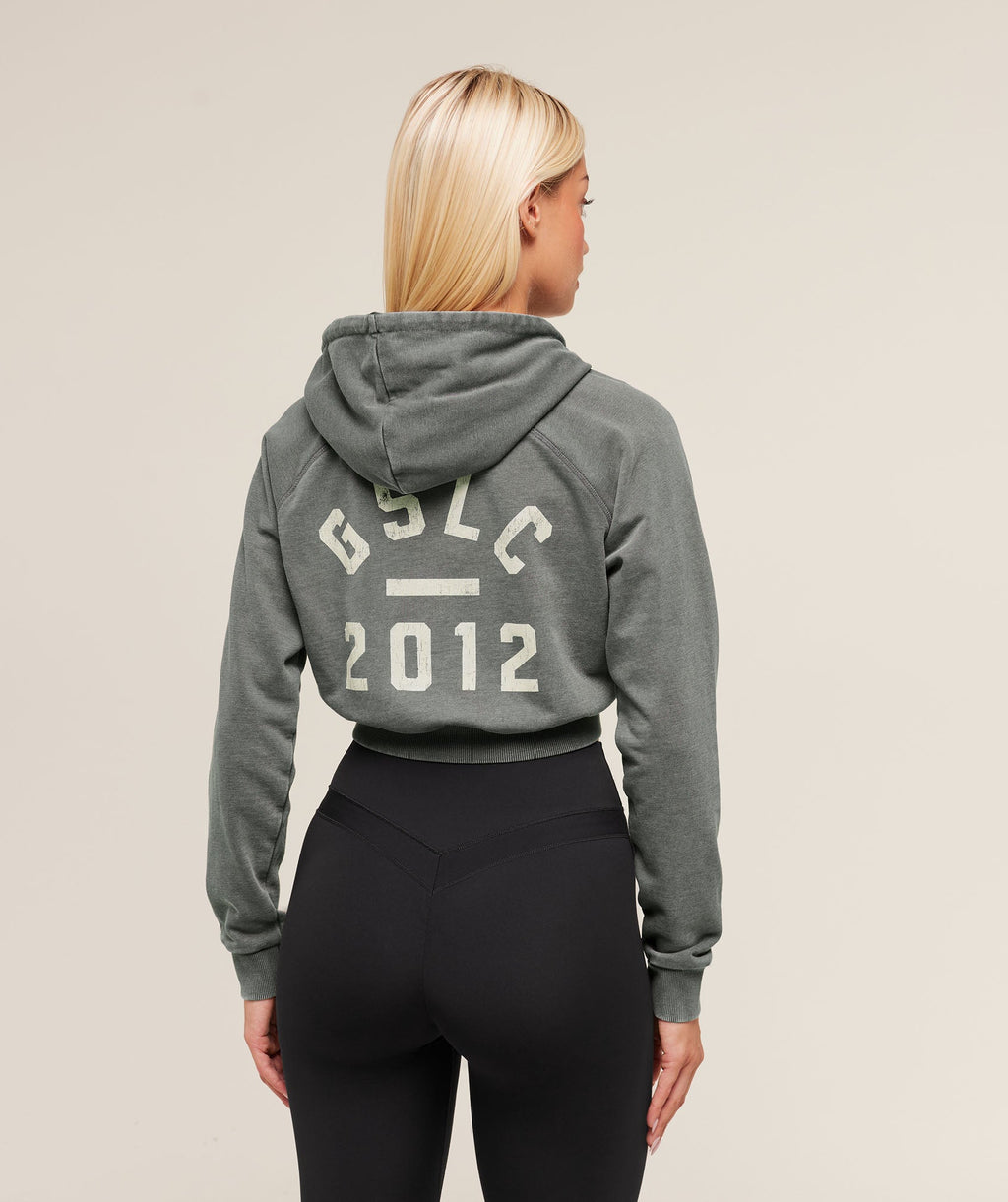 gymshark-gymshark-lifting-club-2012-graphic-cropped-hoodie-pullovers-teal-aw25
