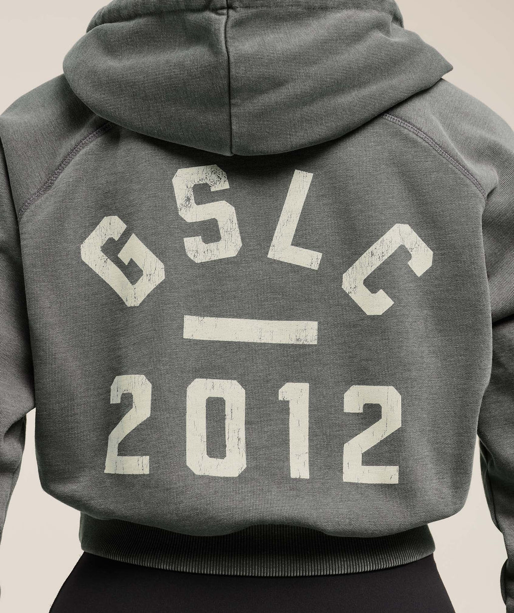 gymshark-gymshark-lifting-club-2012-graphic-cropped-hoodie-pullovers-teal-aw25