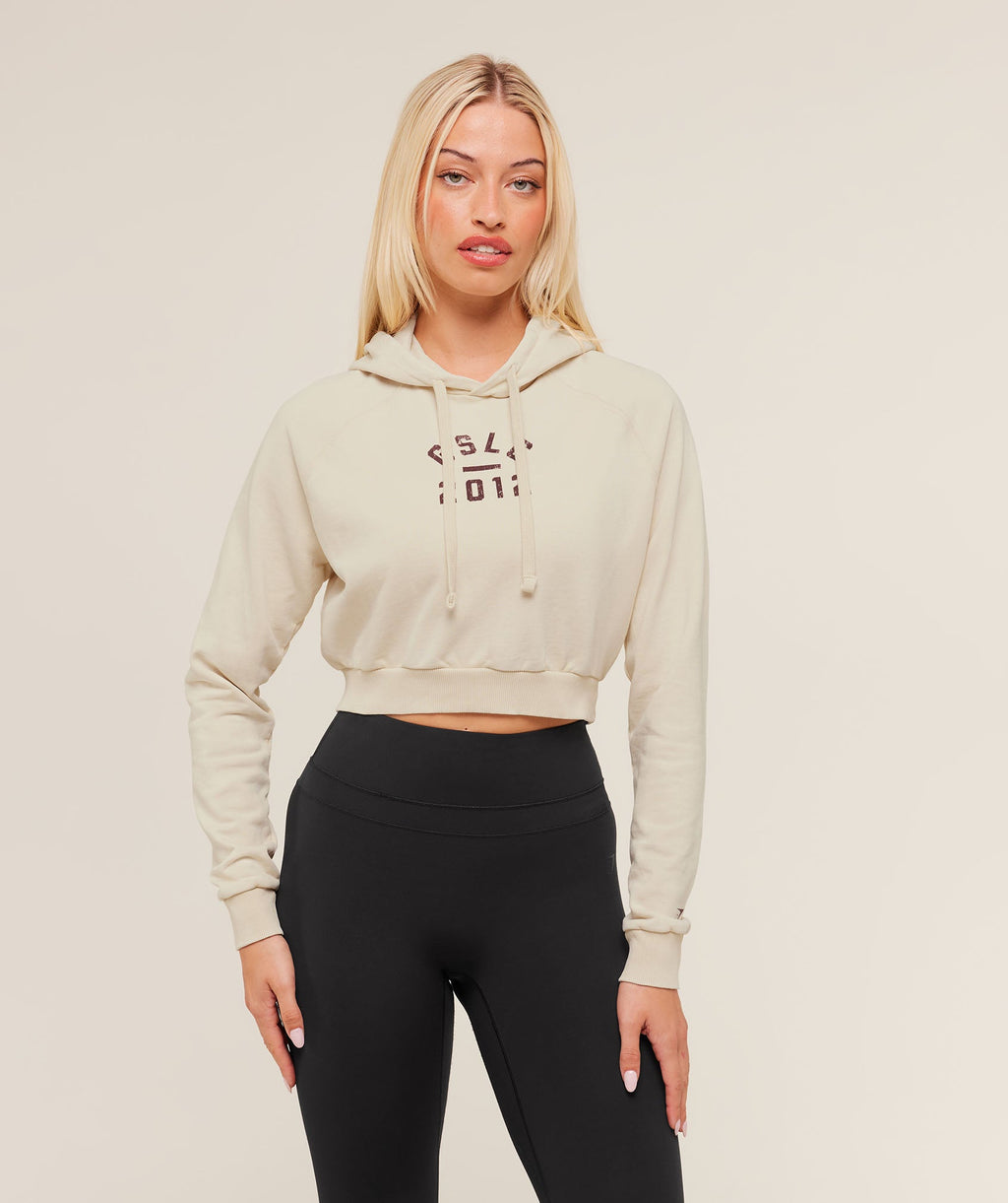 gymshark-gymshark-lifting-club-2012-graphic-cropped-hoodie-pullovers-brown-aw25-1