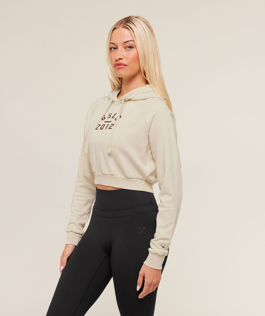 gymshark-gymshark-lifting-club-2012-graphic-cropped-hoodie-pullovers-brown-aw25-1