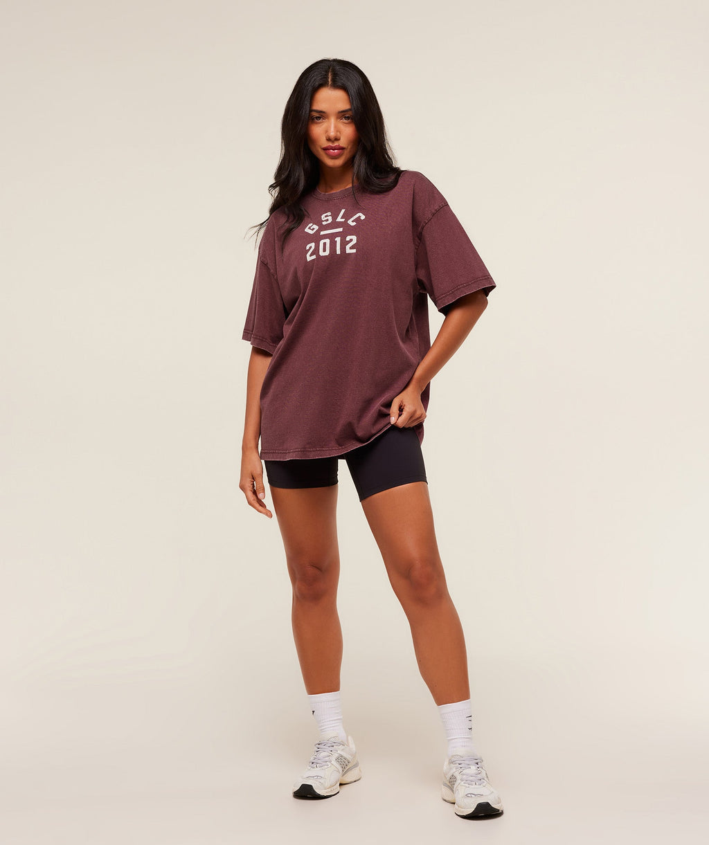 gymshark-gymshark-lifting-club-2012-graphic-short-sleeve-t-shirt-ss-tops-brown-aw25-1
