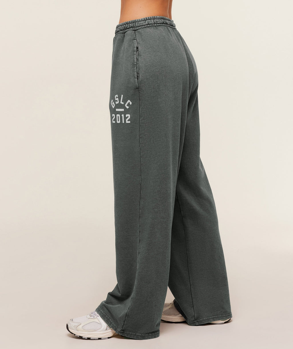 gymshark-gymshark-lifting-club-2012-graphic-wide-leg-jogger-pants-teal-aw25